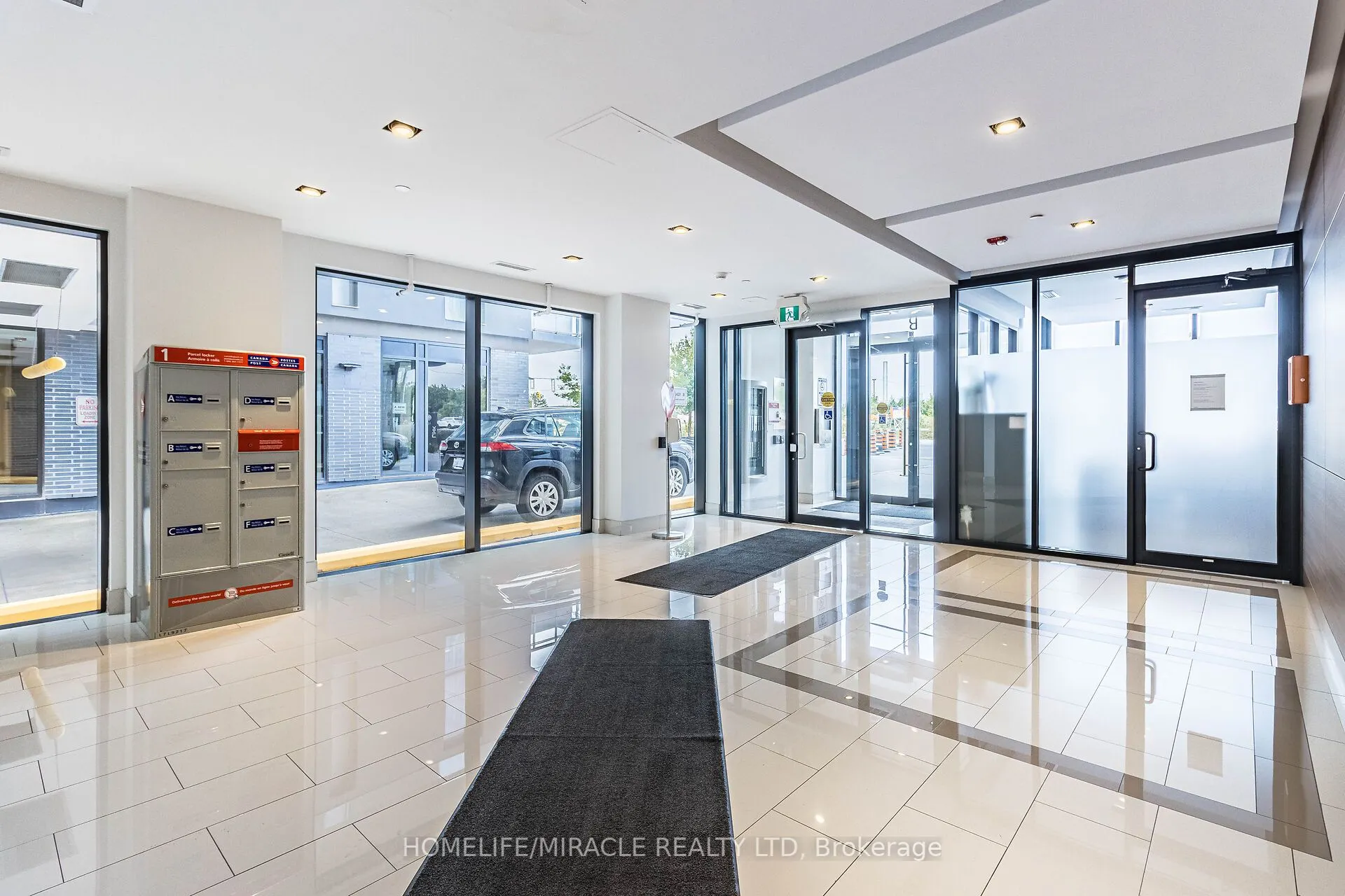 5240 Dundas Street, #B414