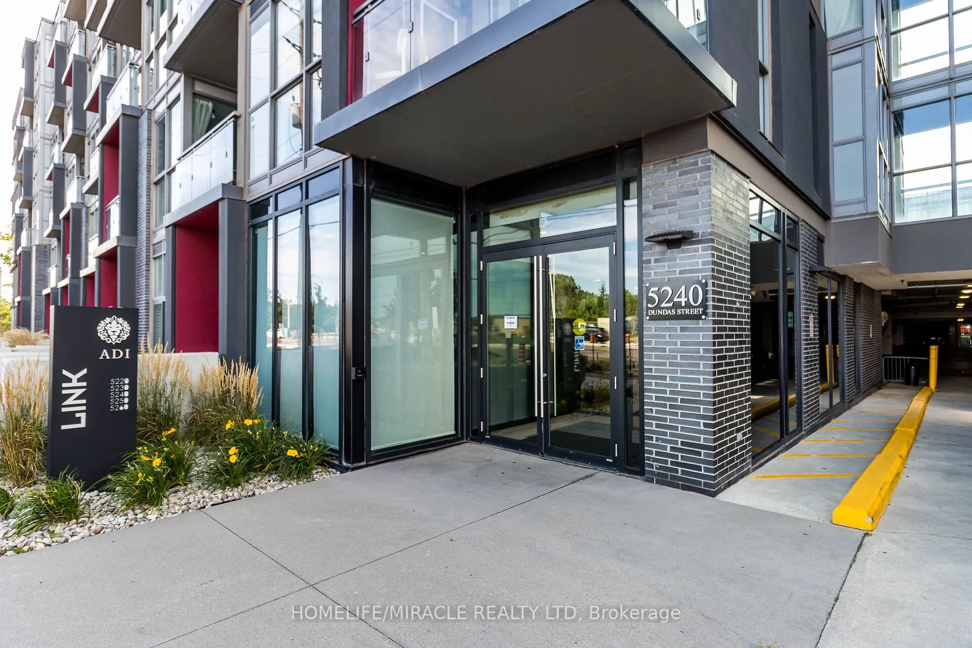5240 Dundas Street, #B414