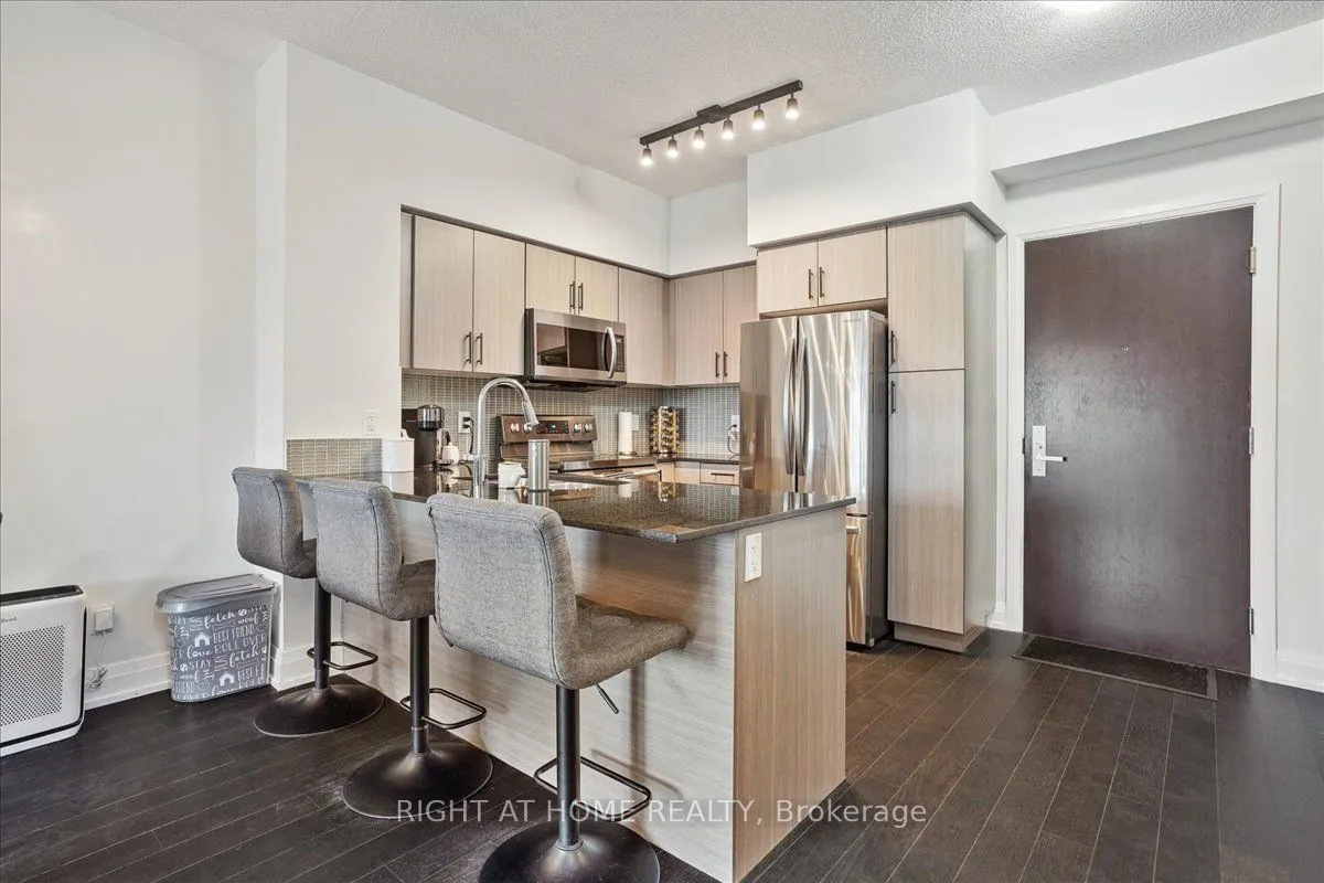65 Speers Road, #222