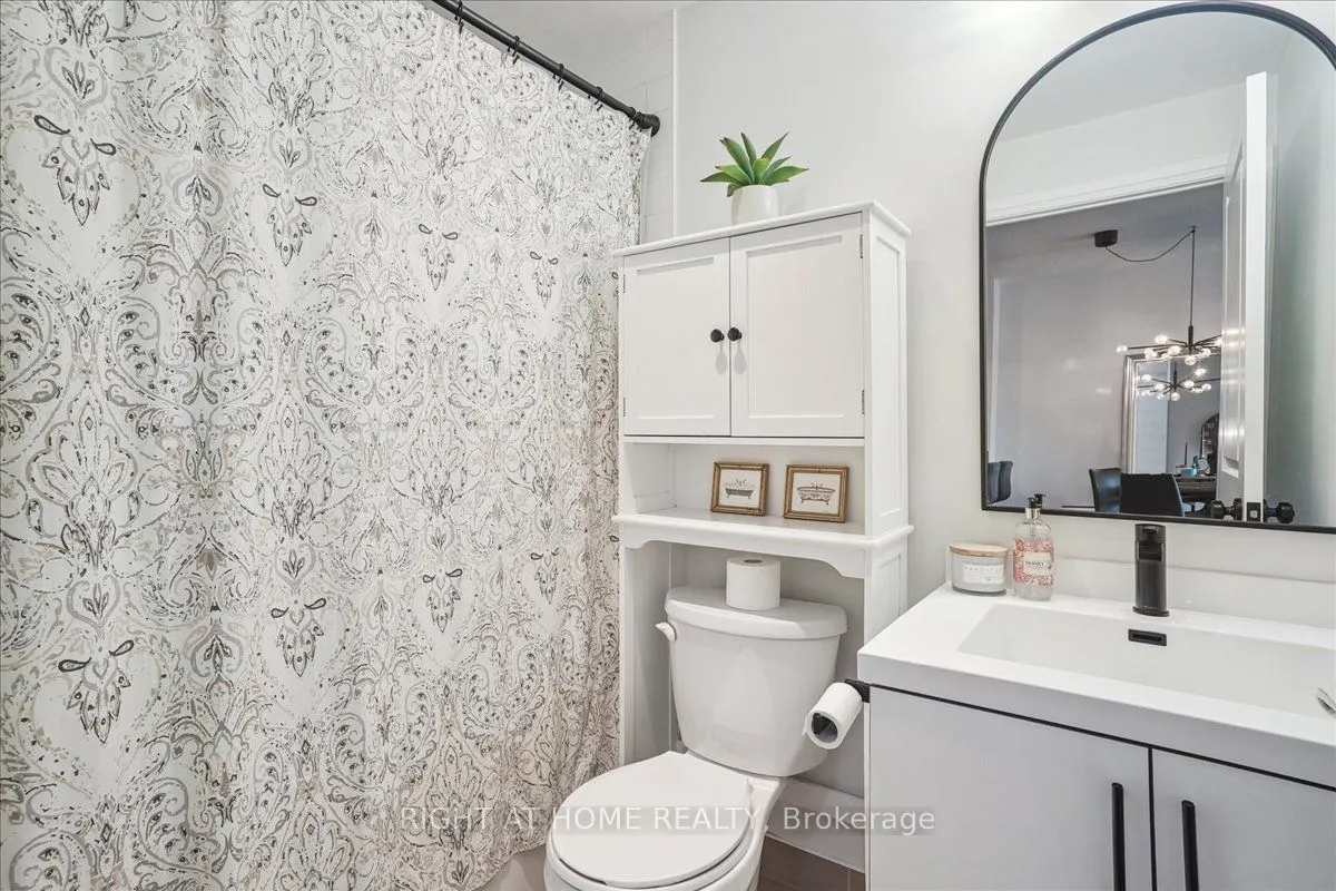 65 Speers Road, #222
