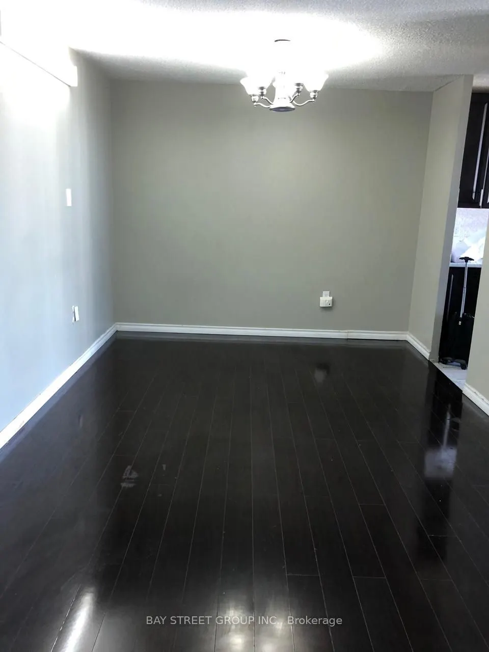 17 Knightsbridge Road, #1803