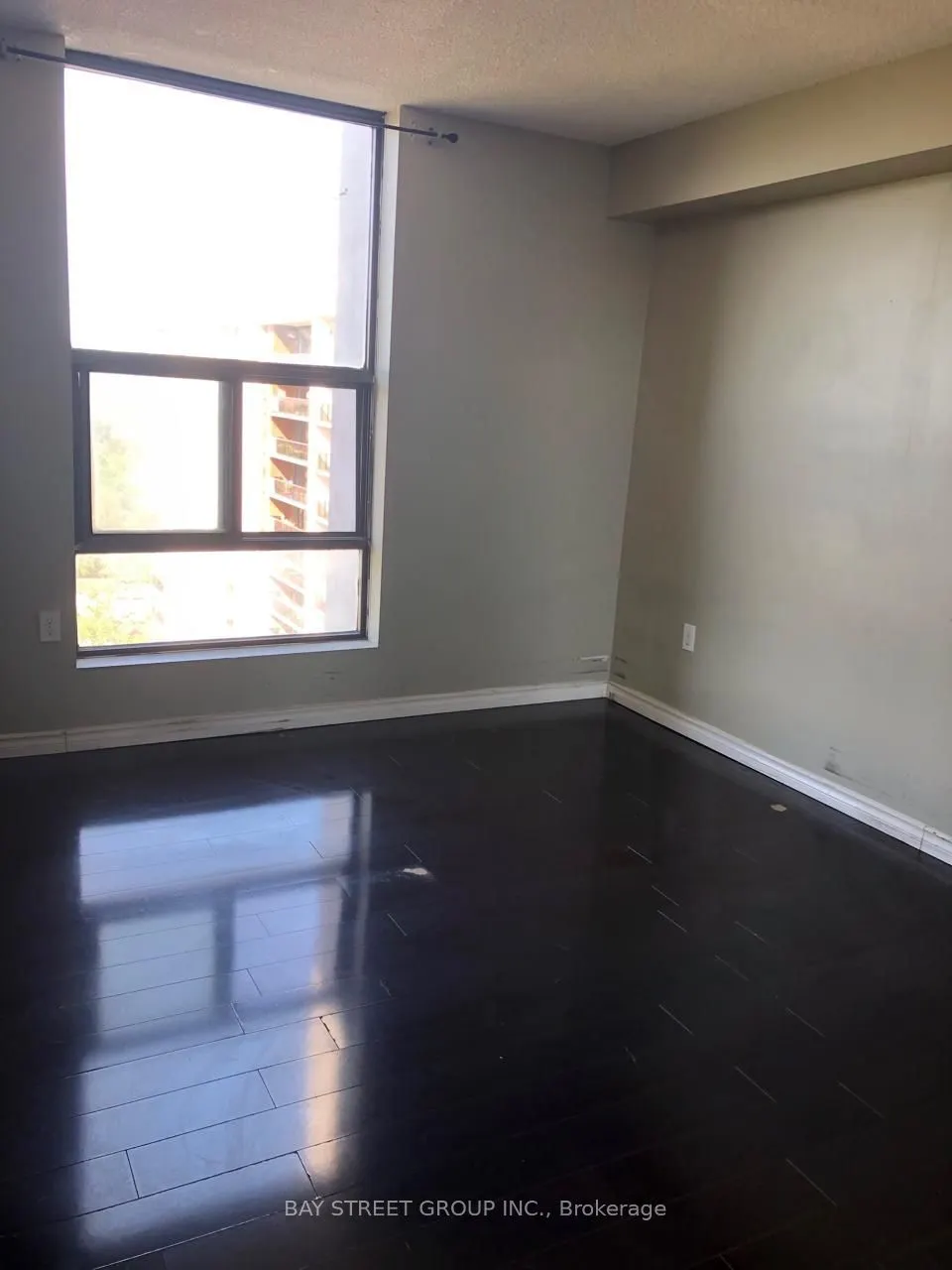 17 Knightsbridge Road, #1803