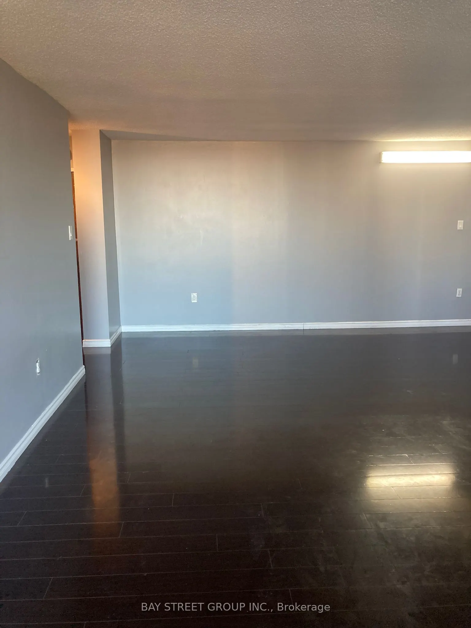 17 Knightsbridge Road, #1803