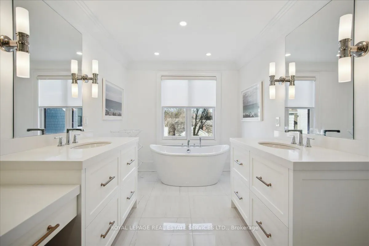 336 Robinson Street, #2