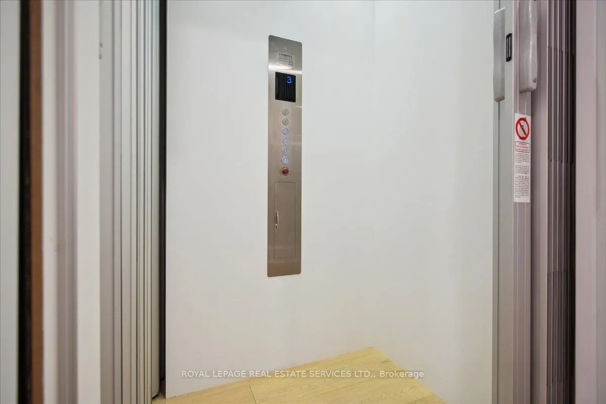 336 Robinson Street, #2