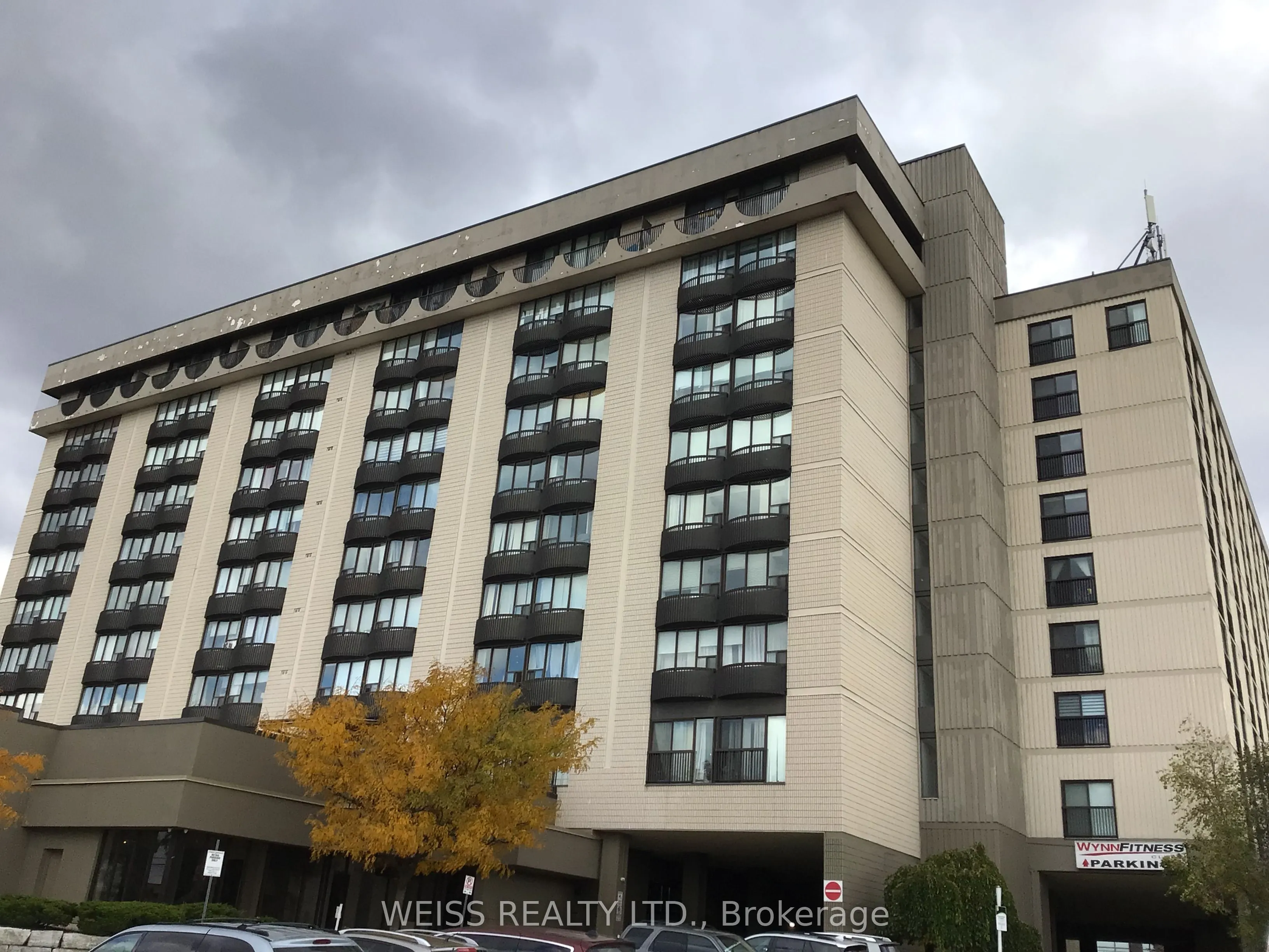 2737 Keele Street, #402