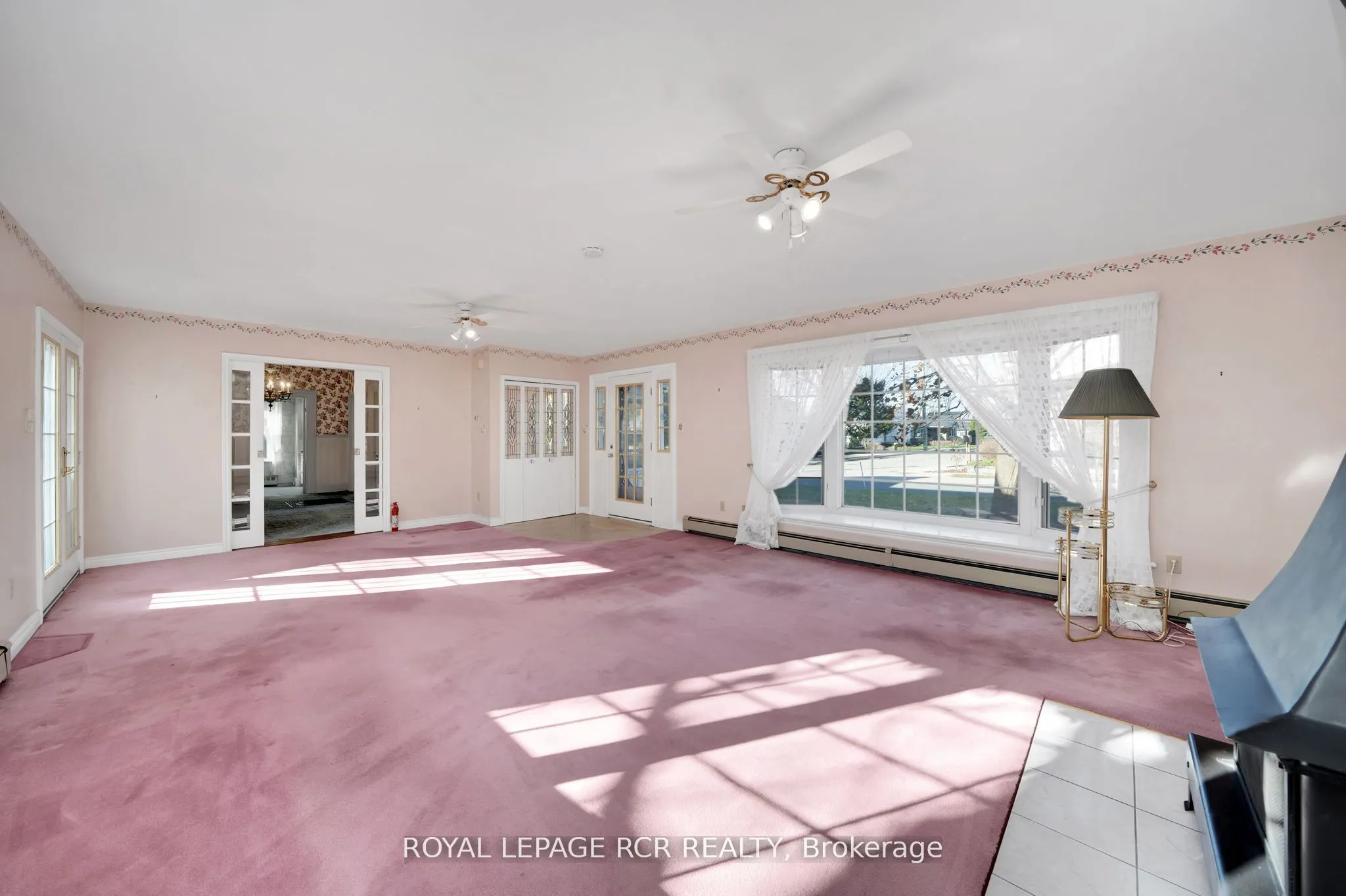 33 Pine Avenue