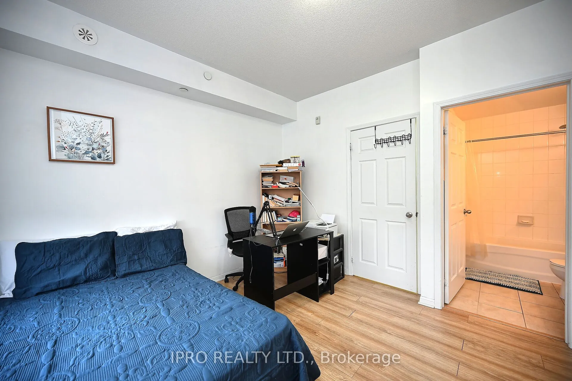 3075 Thomas Street, #303
