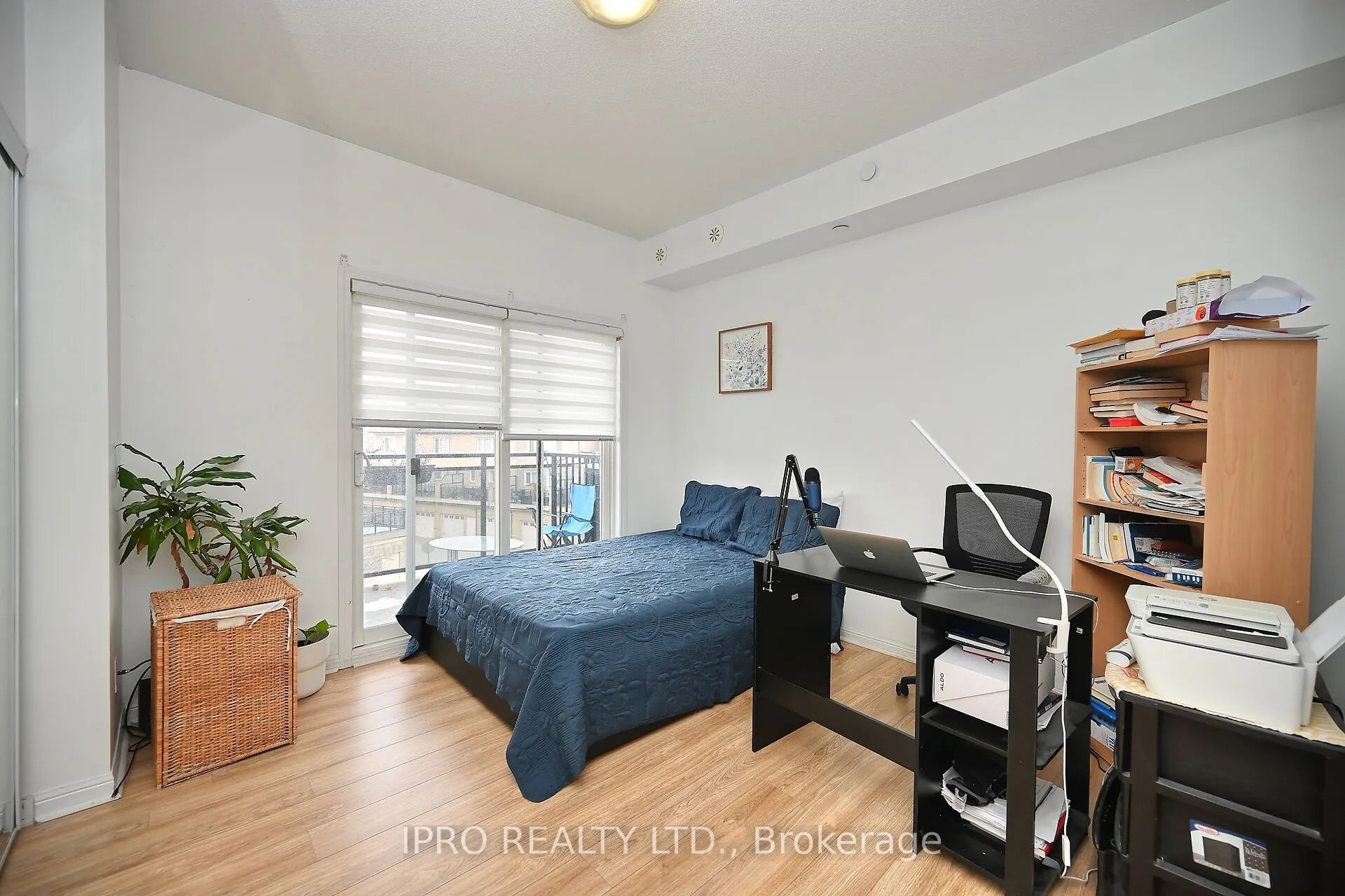 3075 Thomas Street, #303