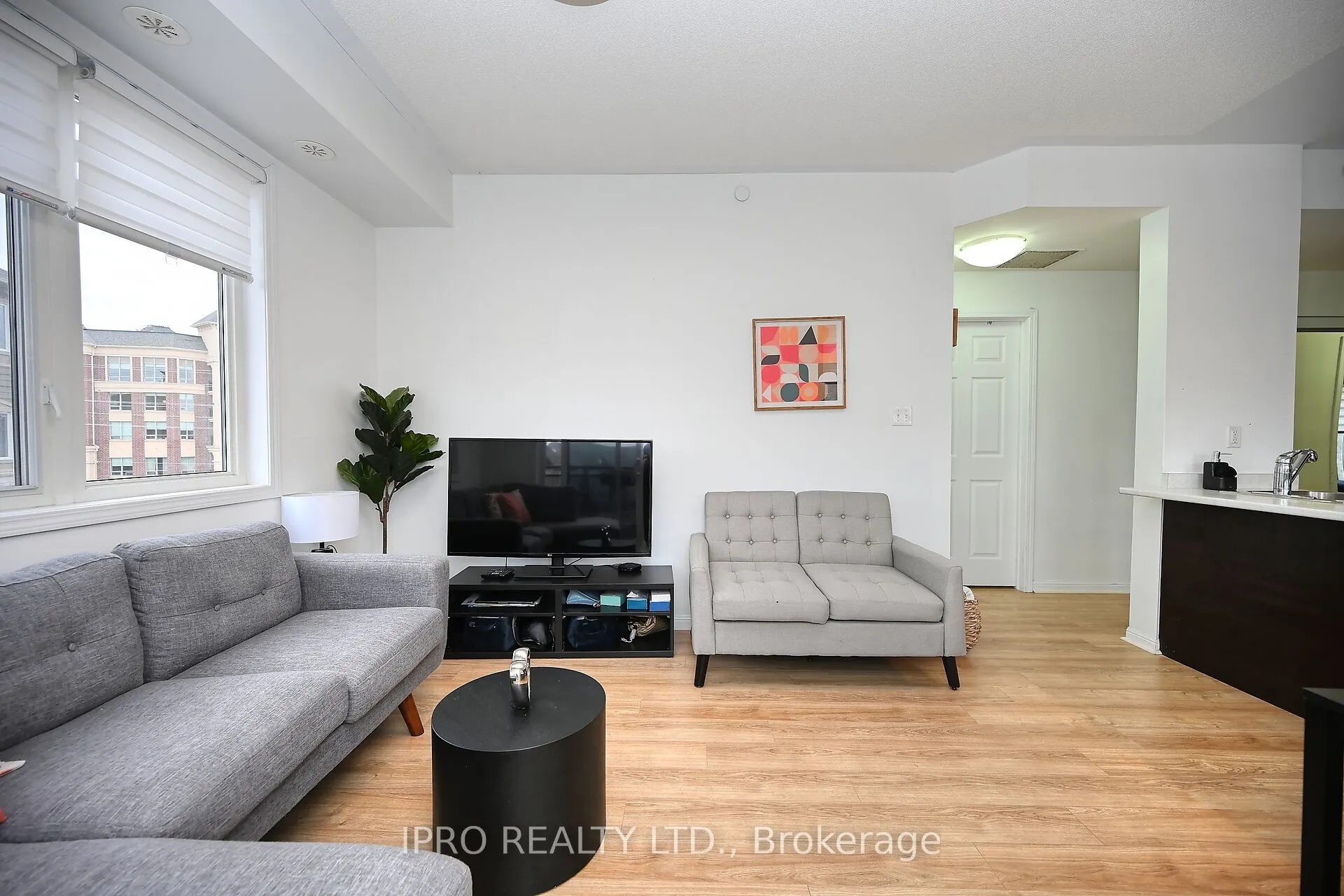 3075 Thomas Street, #303