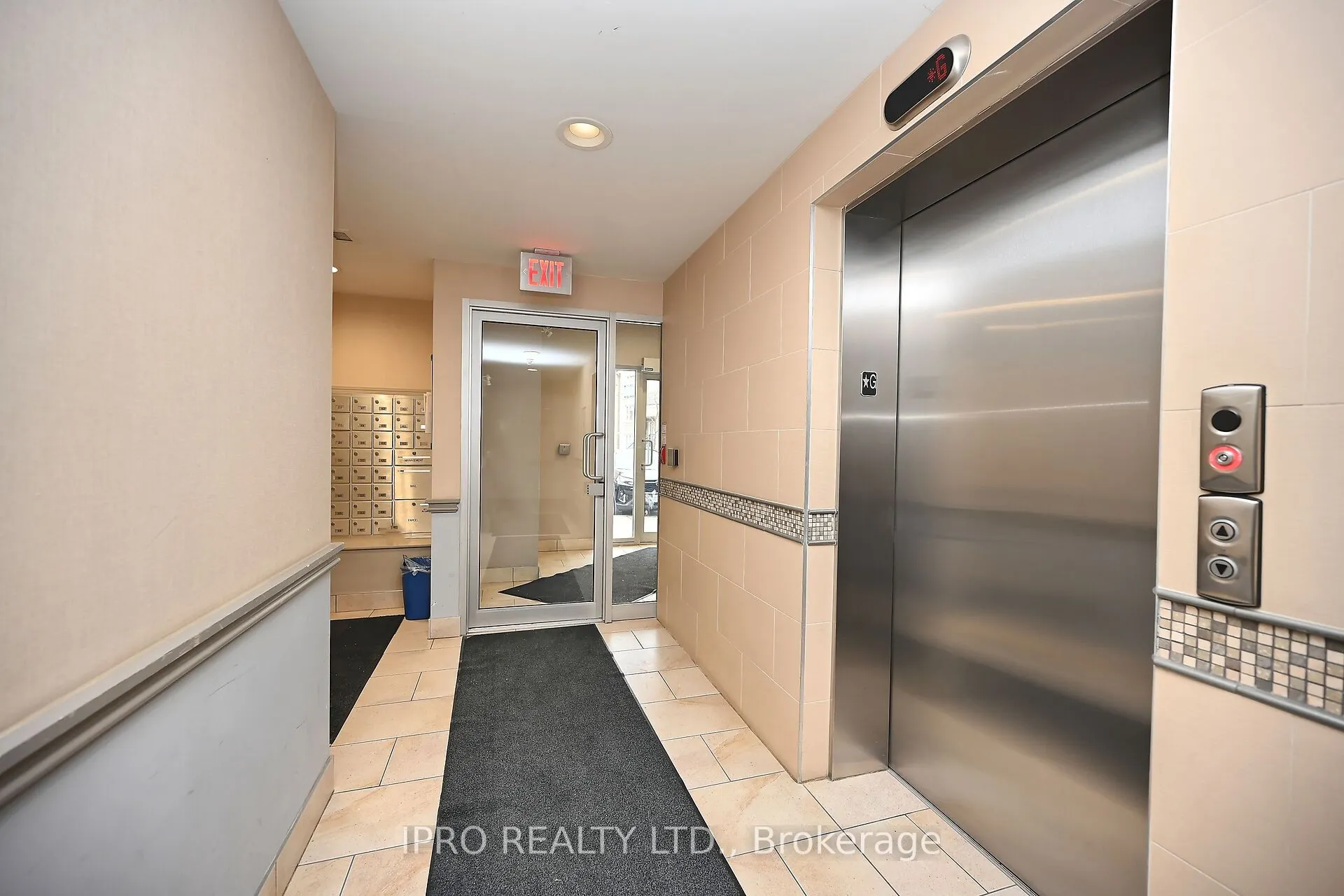 3075 Thomas Street, #303