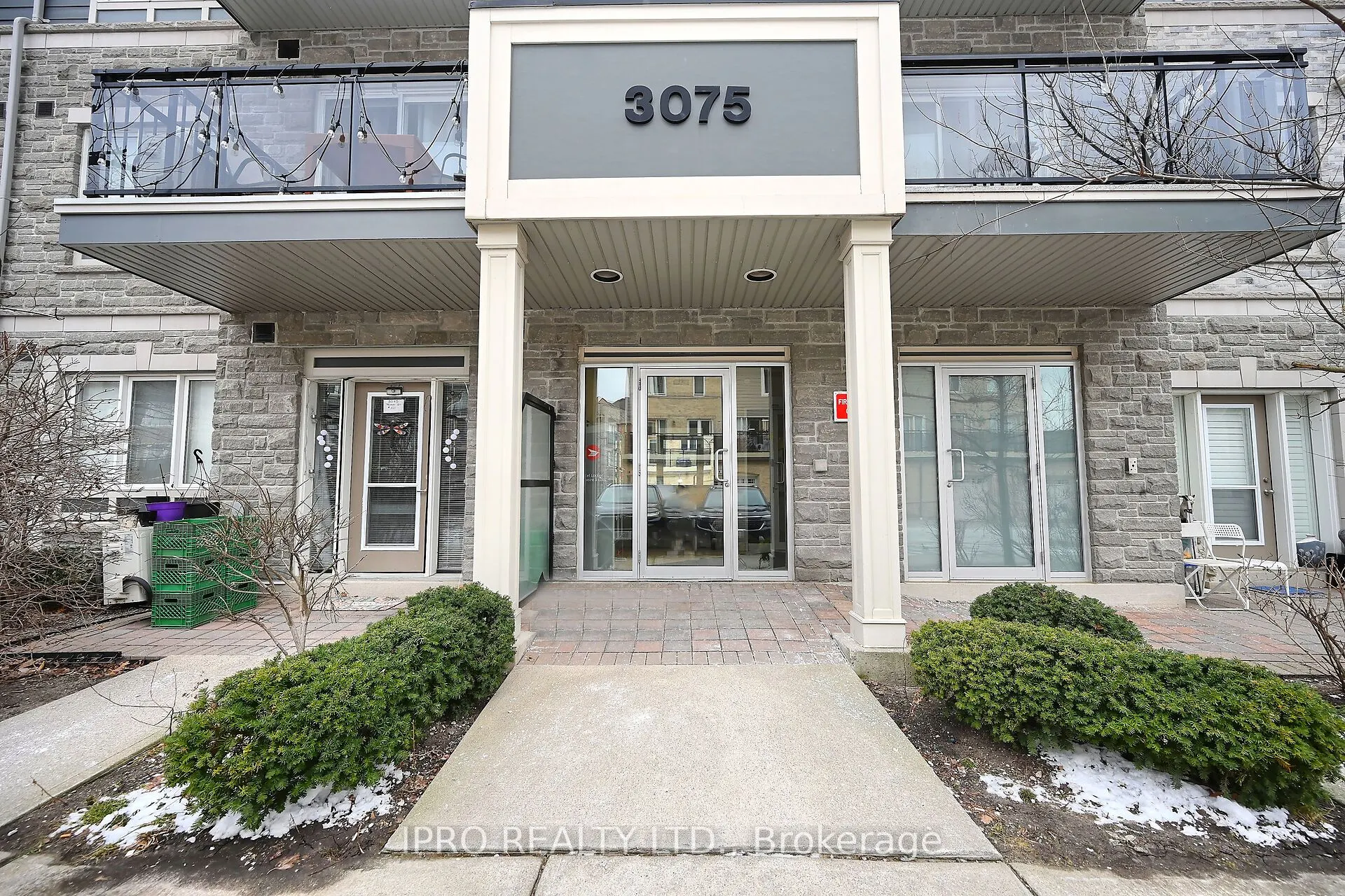 3075 Thomas Street, #303