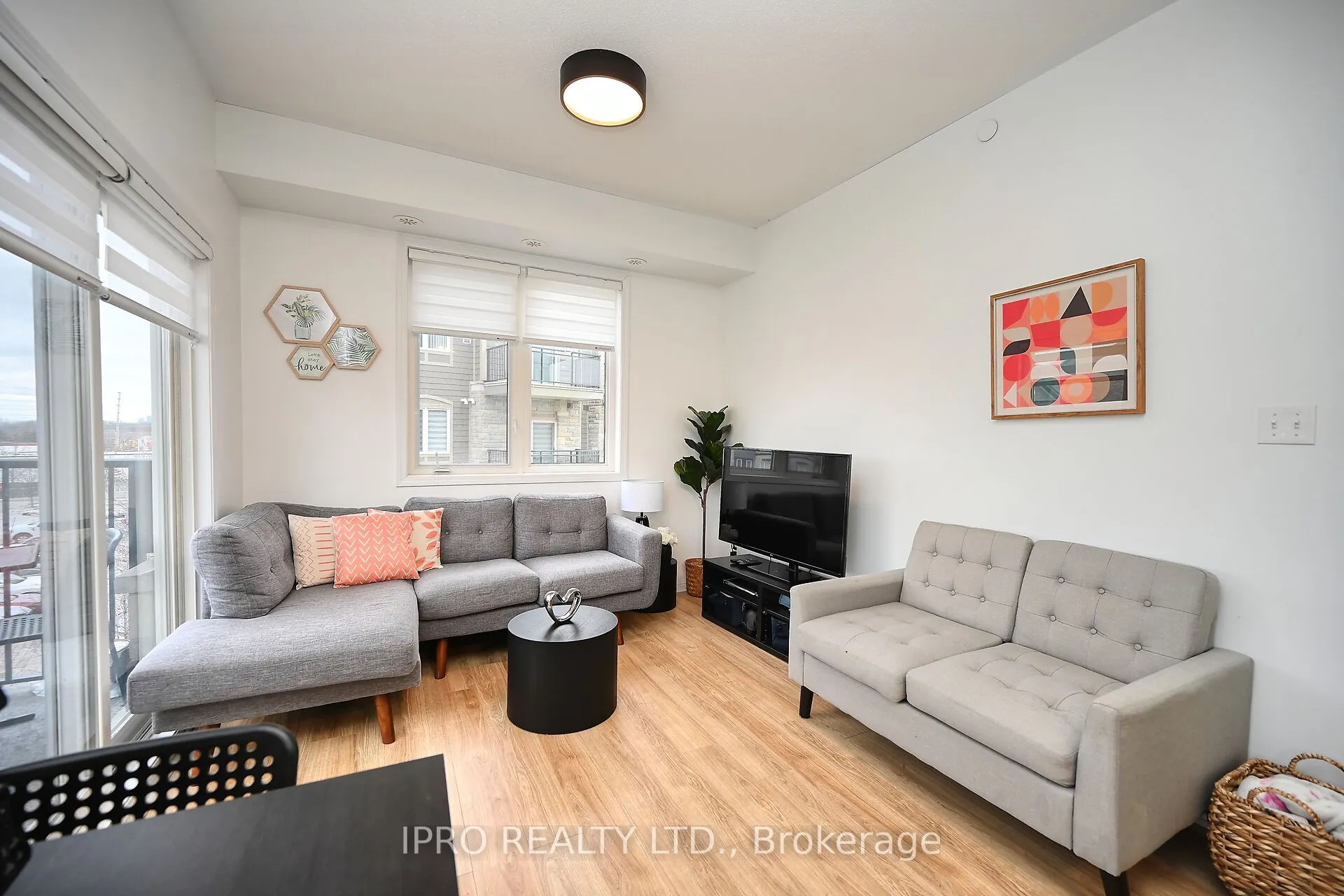 3075 Thomas Street, #303