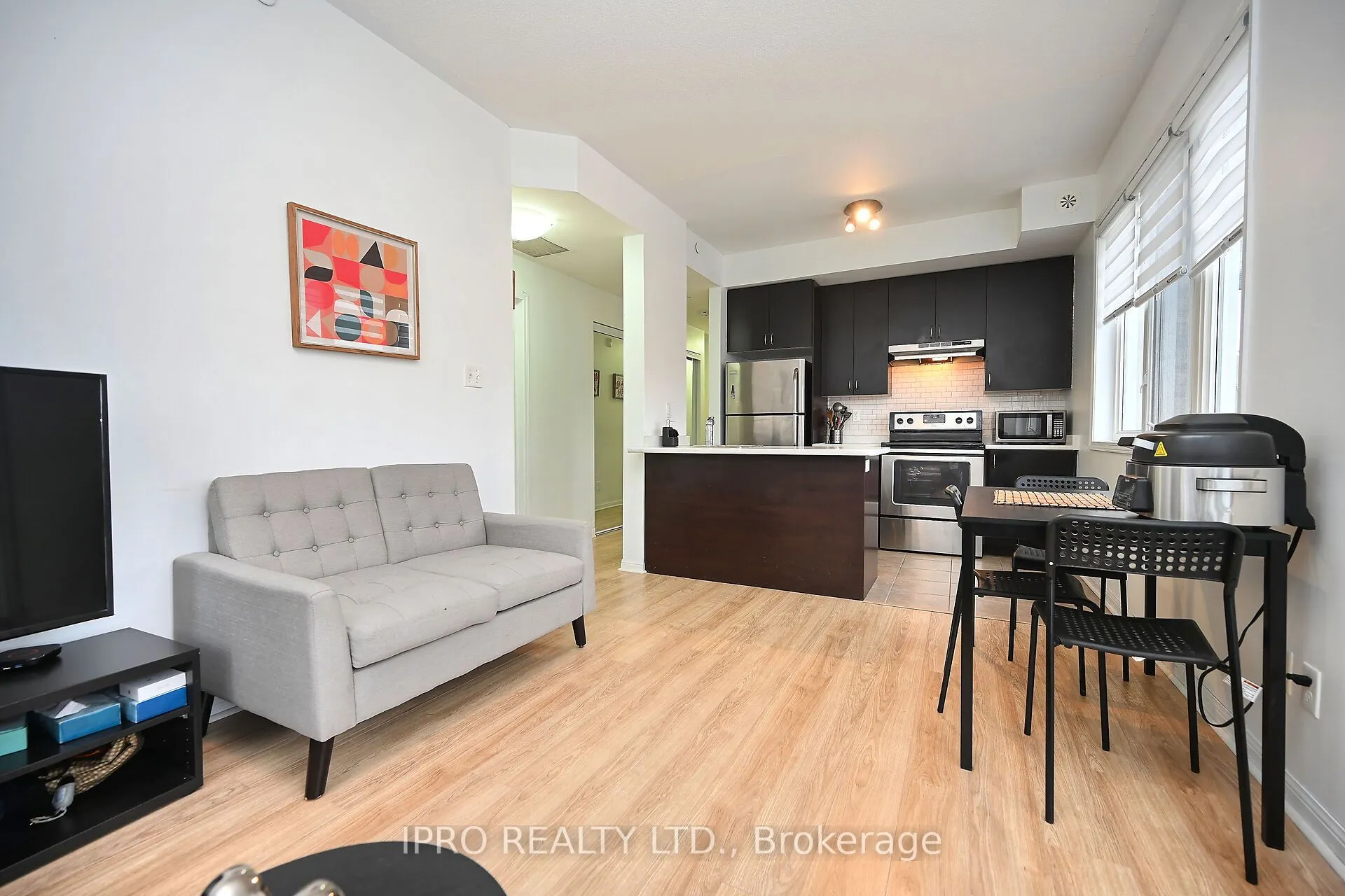 3075 Thomas Street, #303