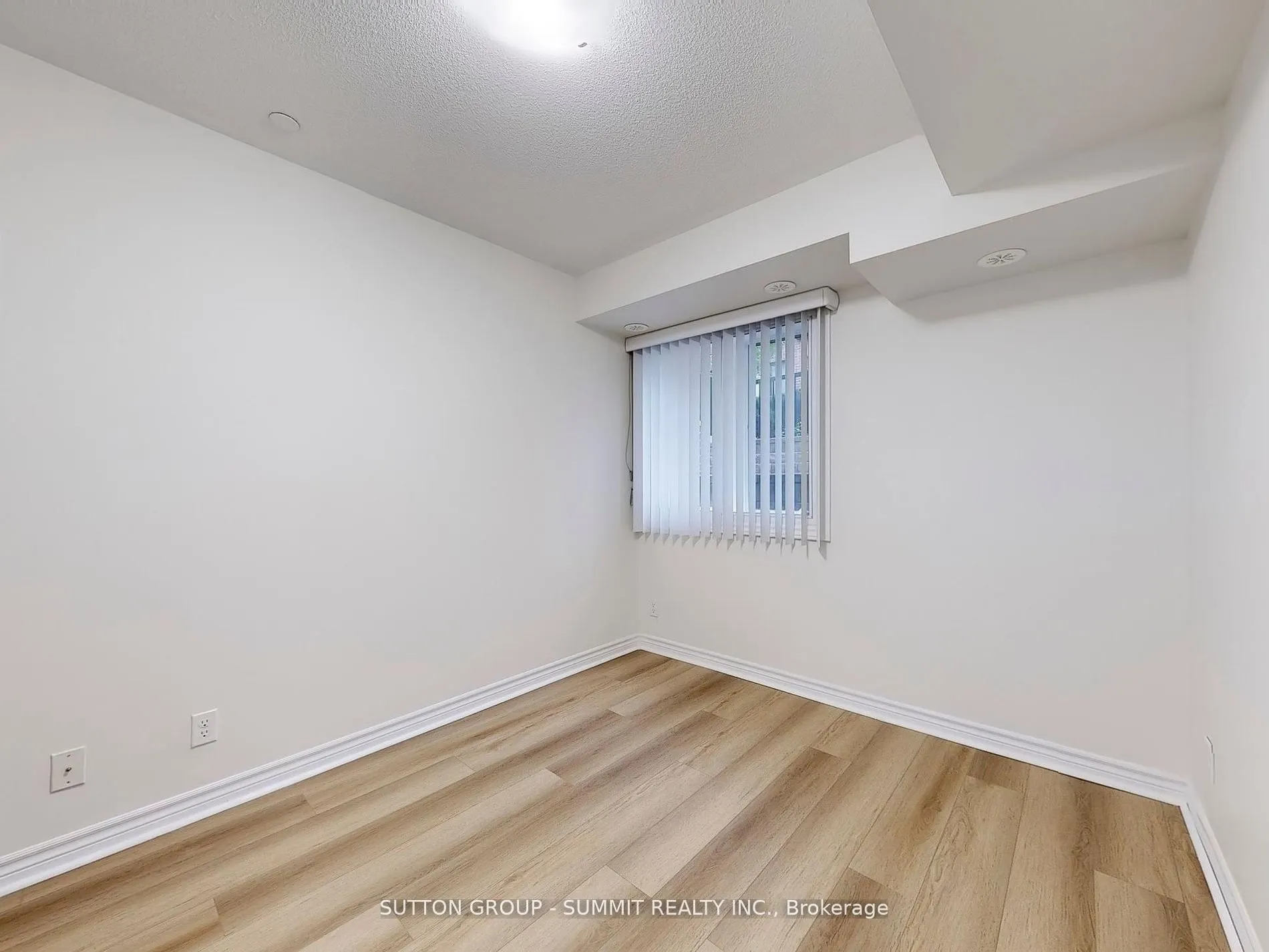 30 Carnation Avenue, #93