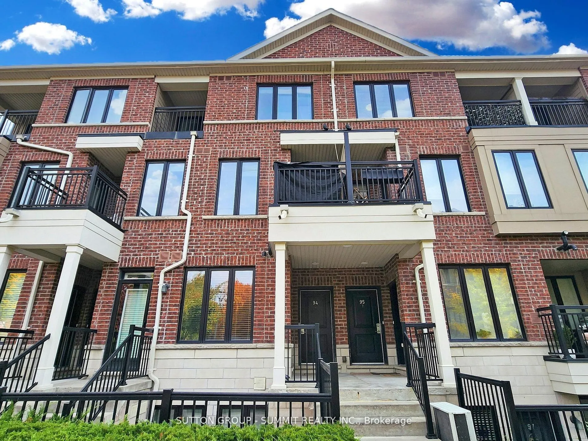30 Carnation Avenue, #93