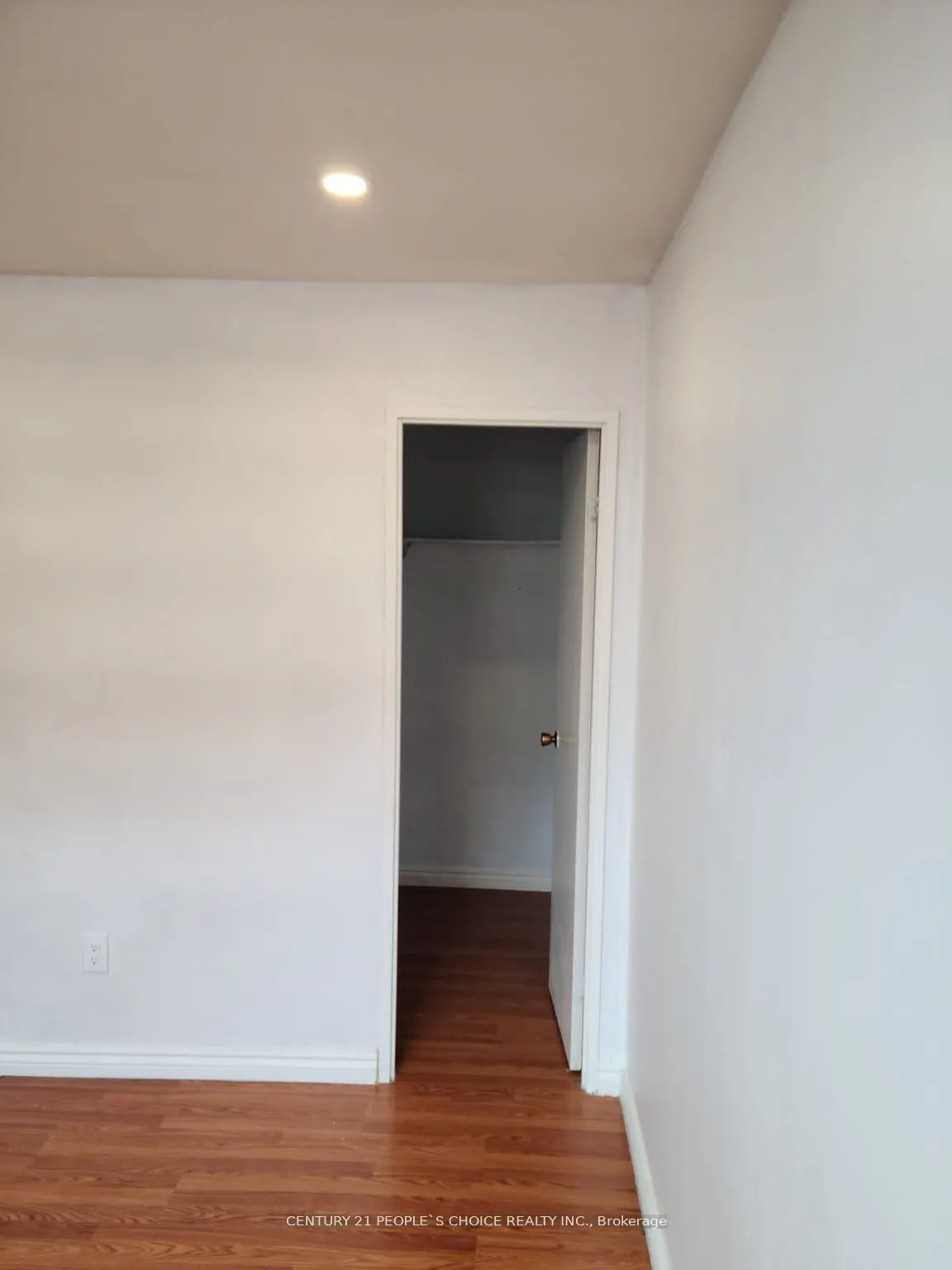 3533 Derry Road E, #703