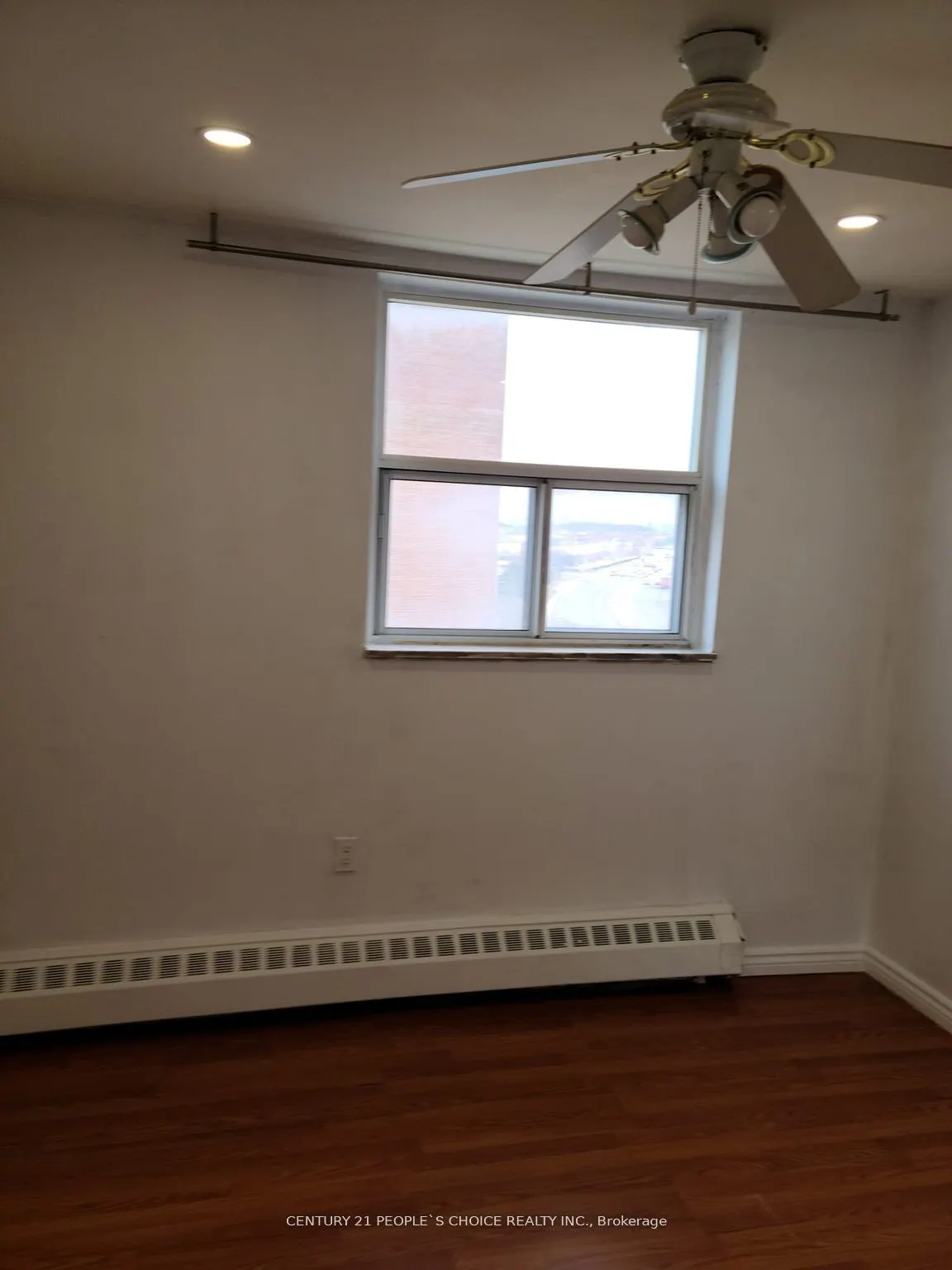 3533 Derry Road E, #703