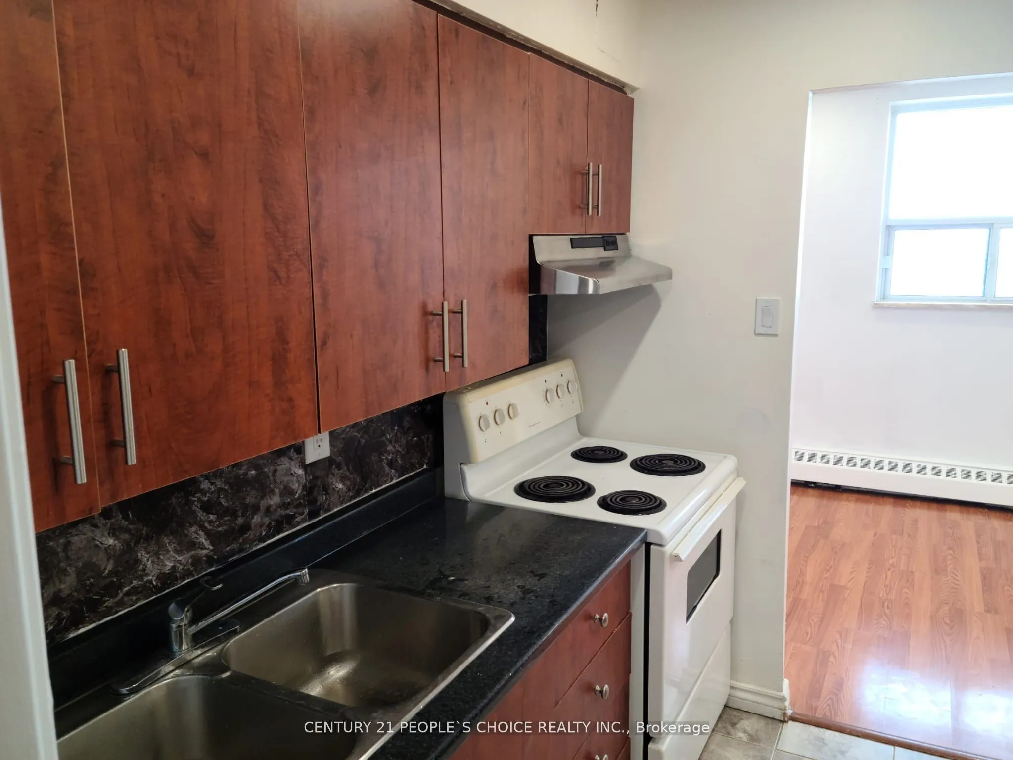 3533 Derry Road E, #703