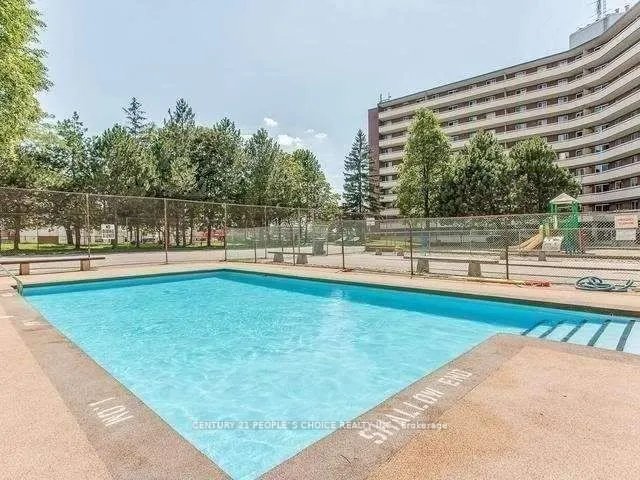 3533 Derry Road E, #703