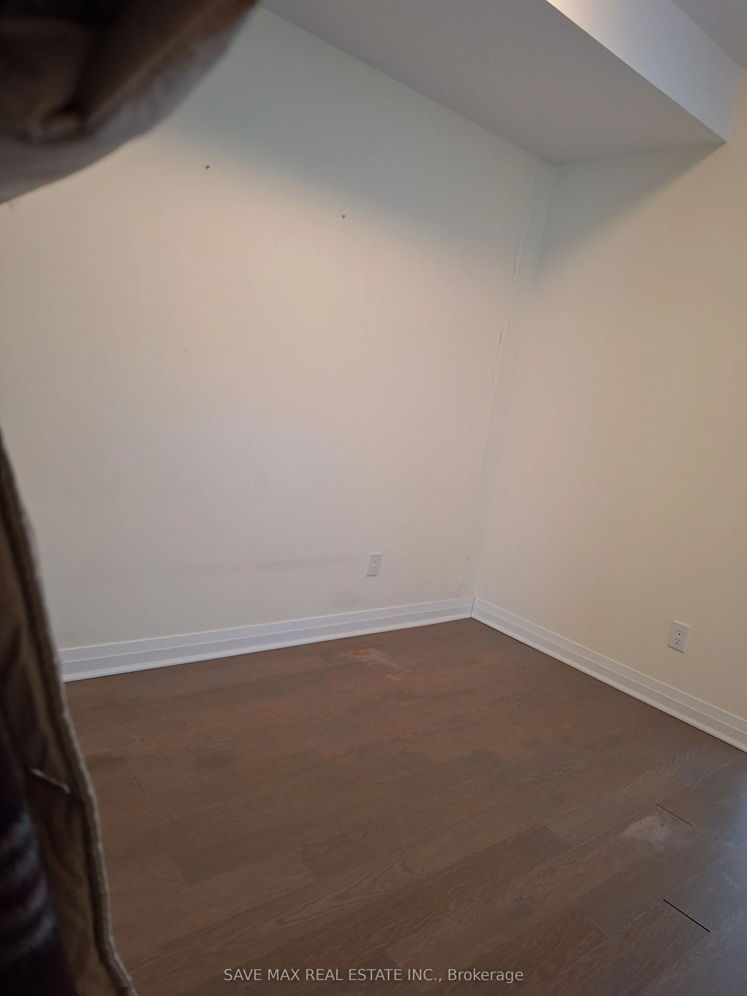 60 Annie Craig Drive #808