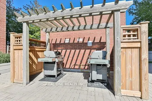 61 Heintzman Street, #312