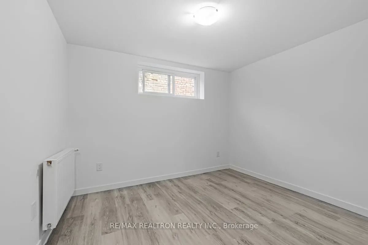2507 Eglinton Avenue W, #M5