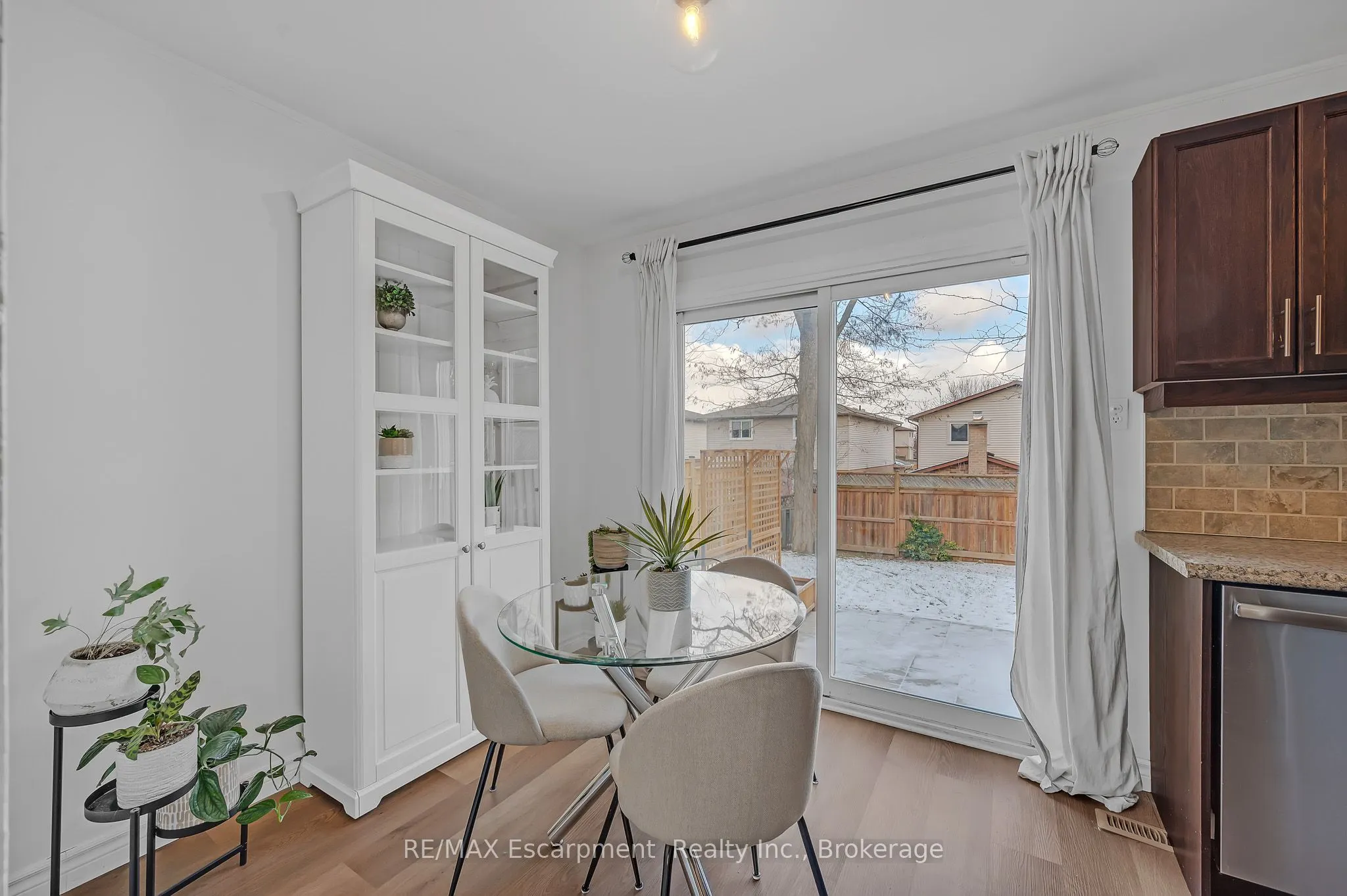 2451 Malcolm Crescent