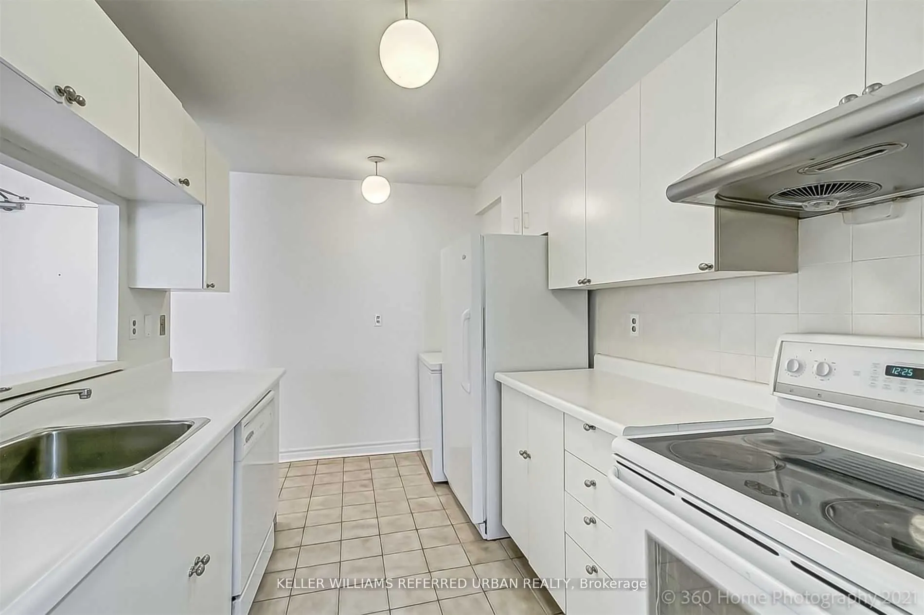 4185 Shipp Drive, #211
