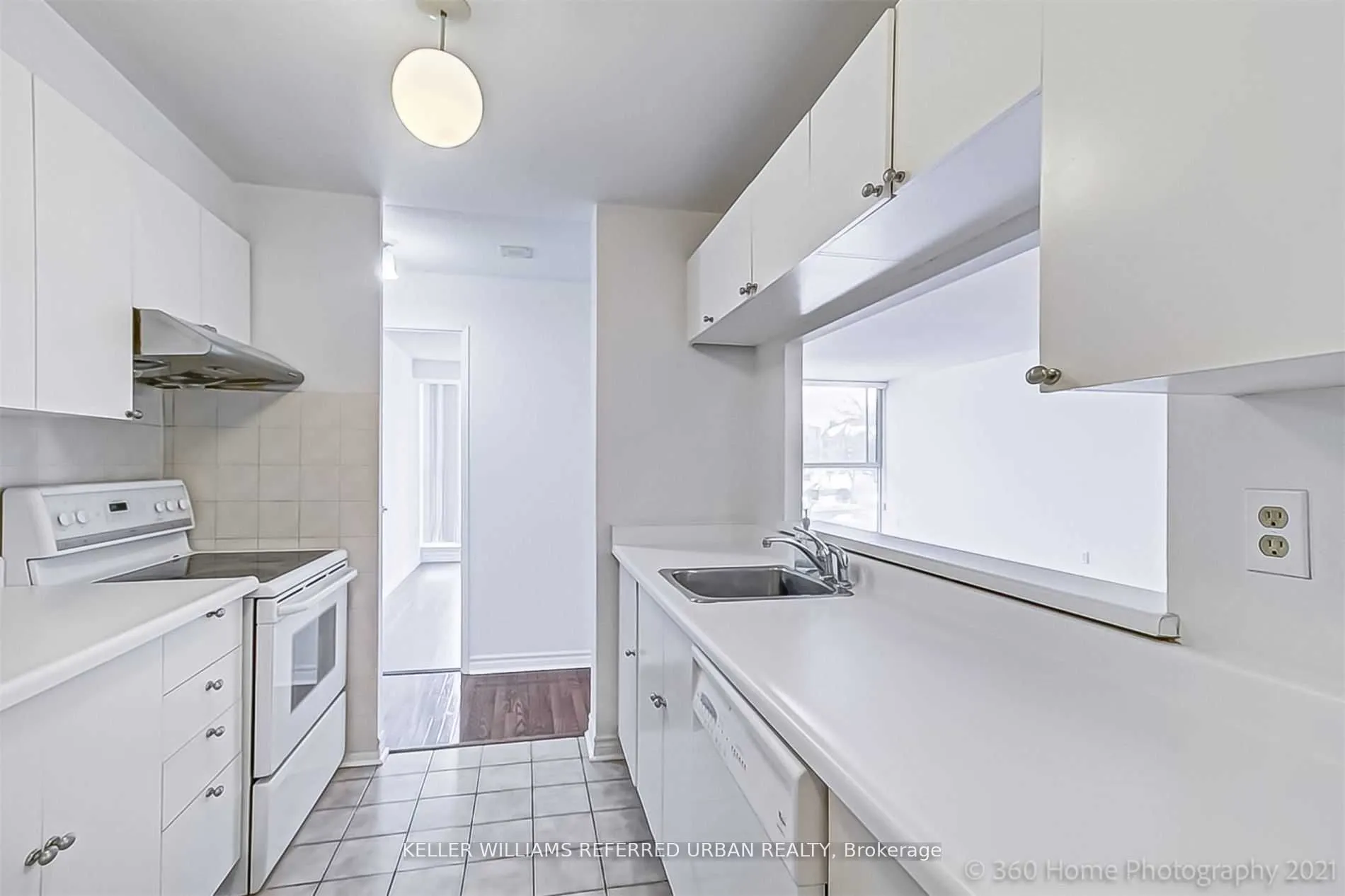 4185 Shipp Drive, #211