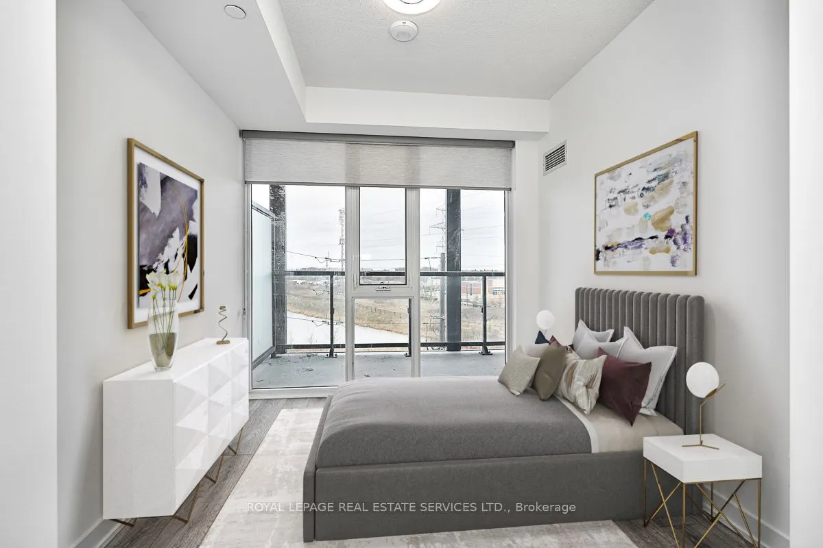 3200 Dakota Common, #B215