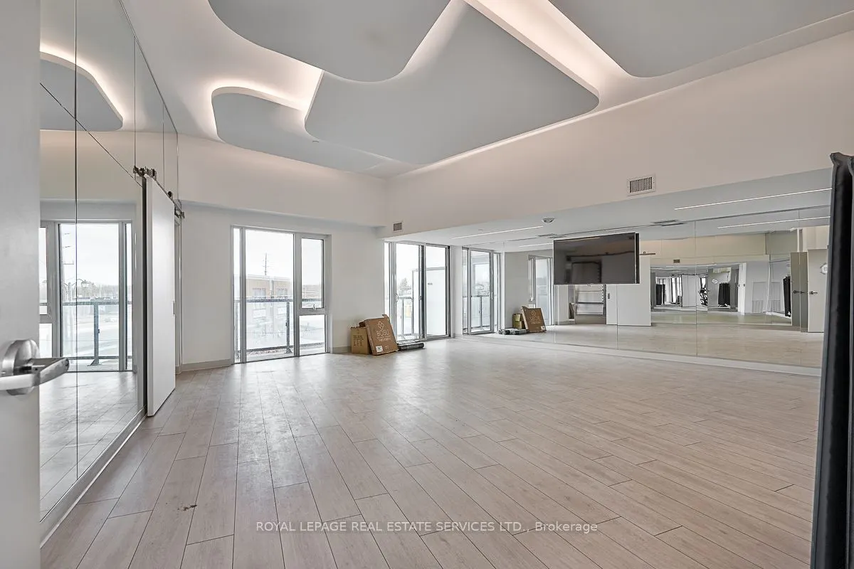 3200 Dakota Common, #B215