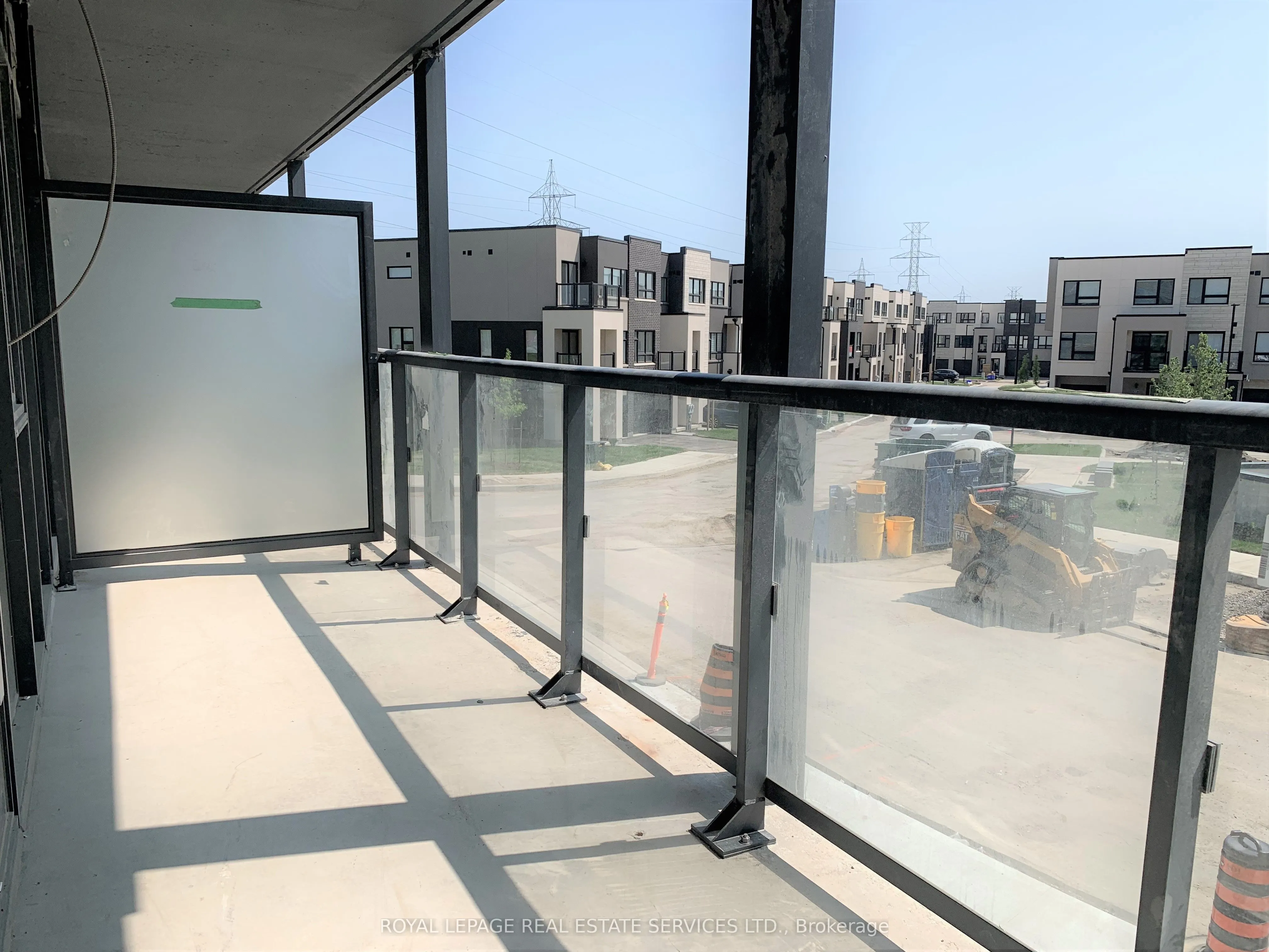 3200 Dakota Common, #B215