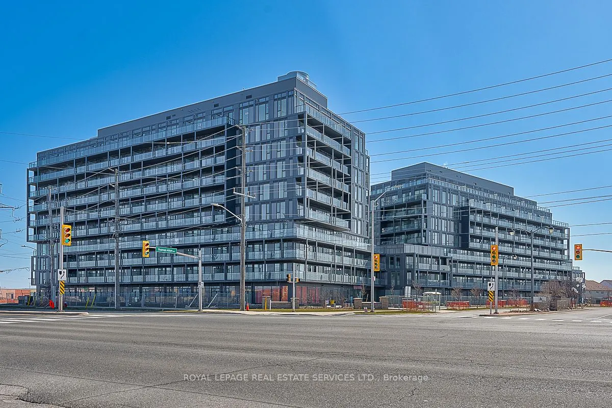 3200 Dakota Common, #B215