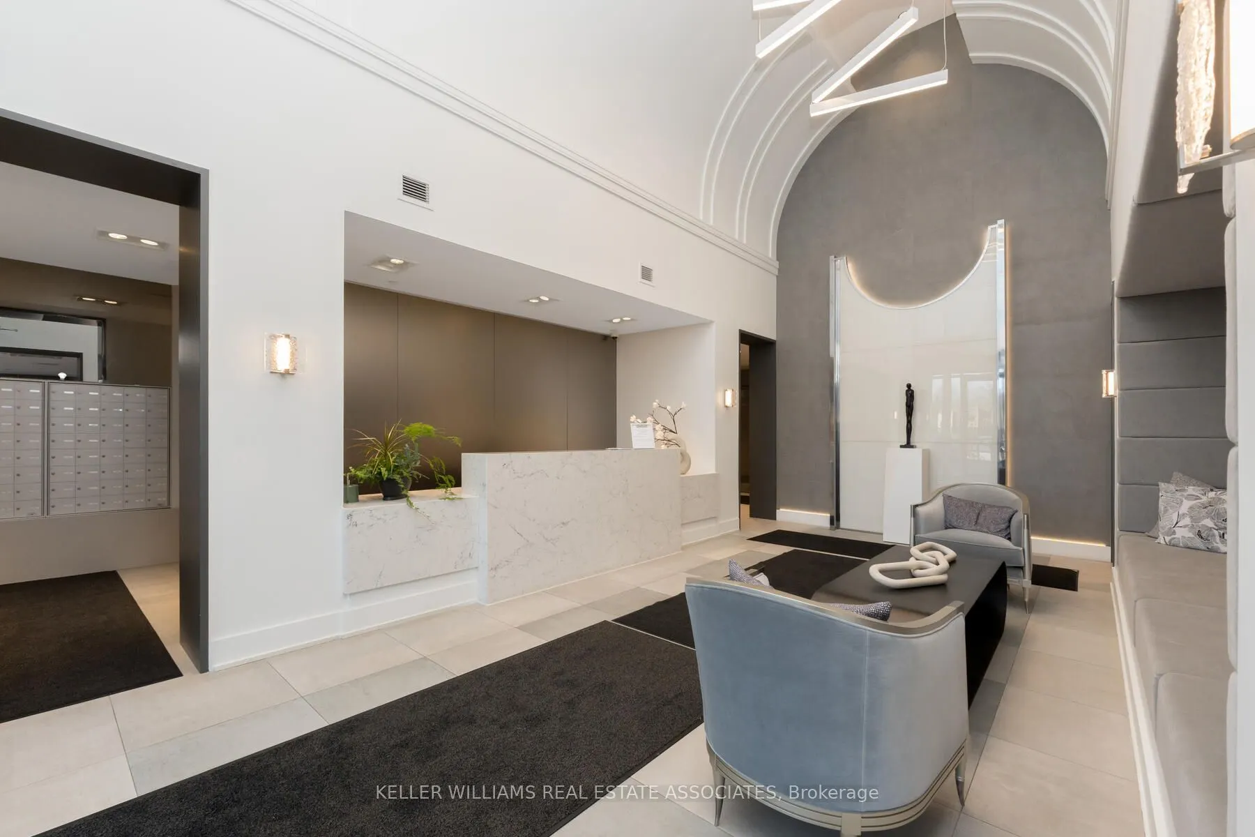 42 Mill Street, #303