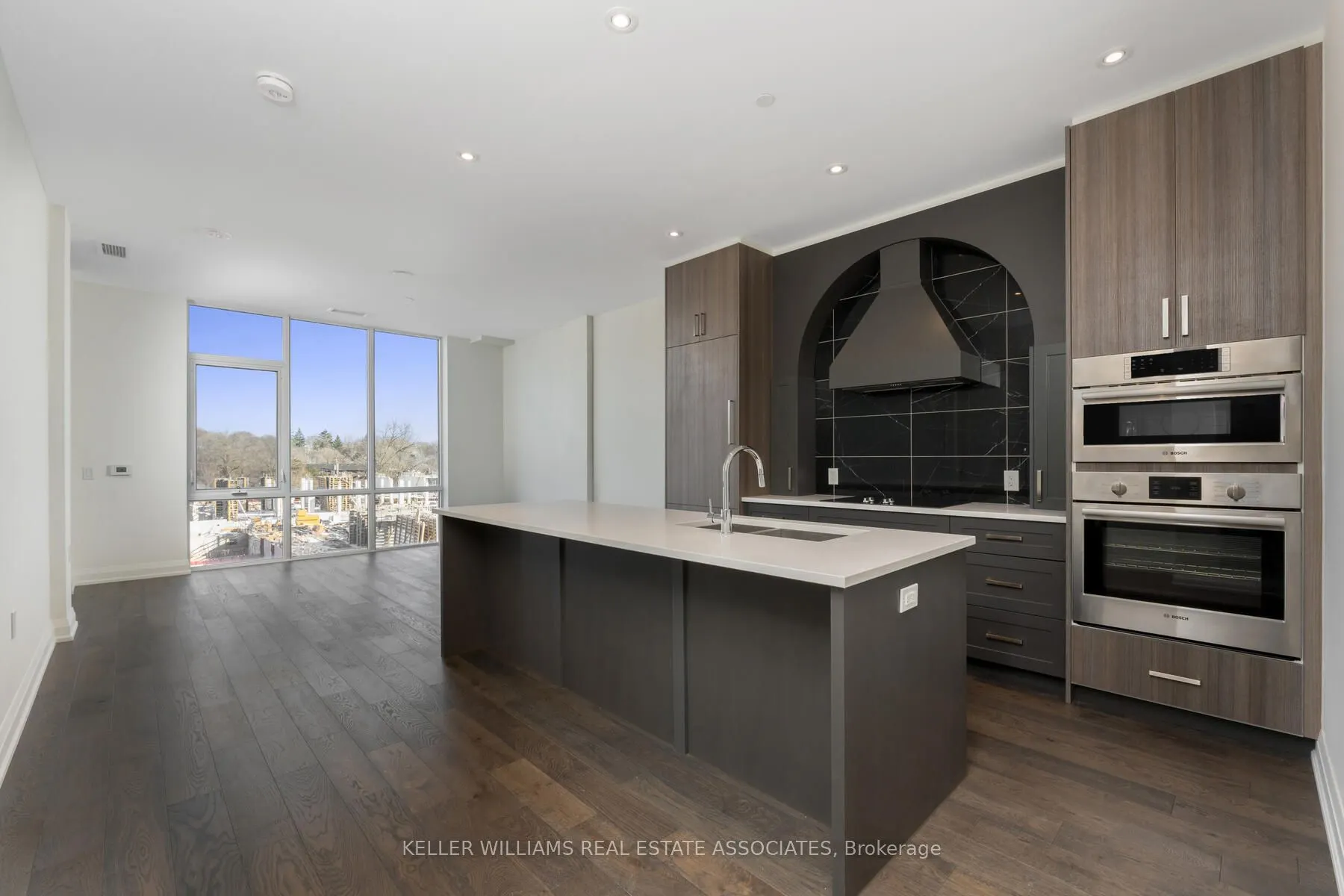 42 Mill Street, #303