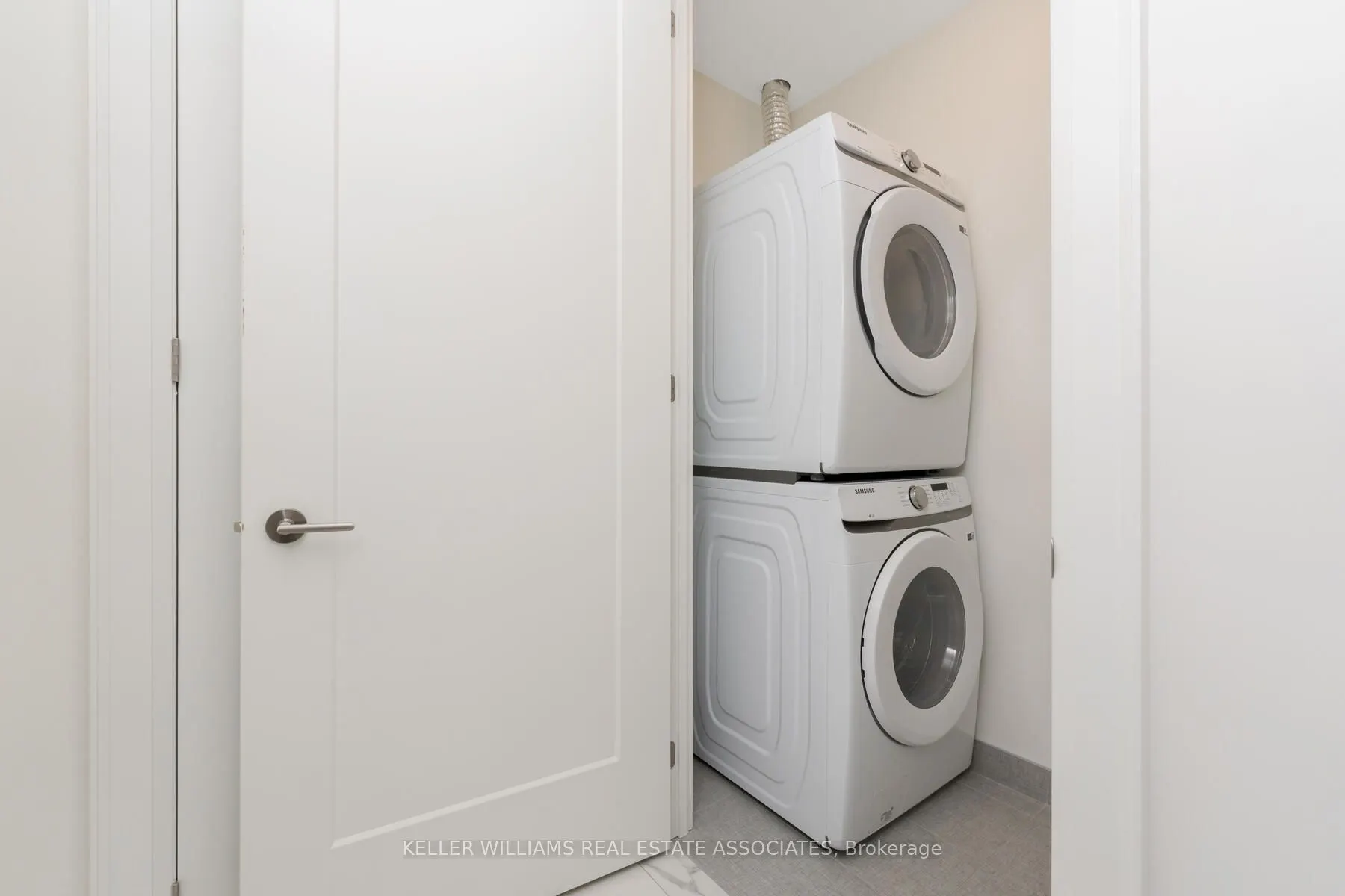 42 Mill Street, #303