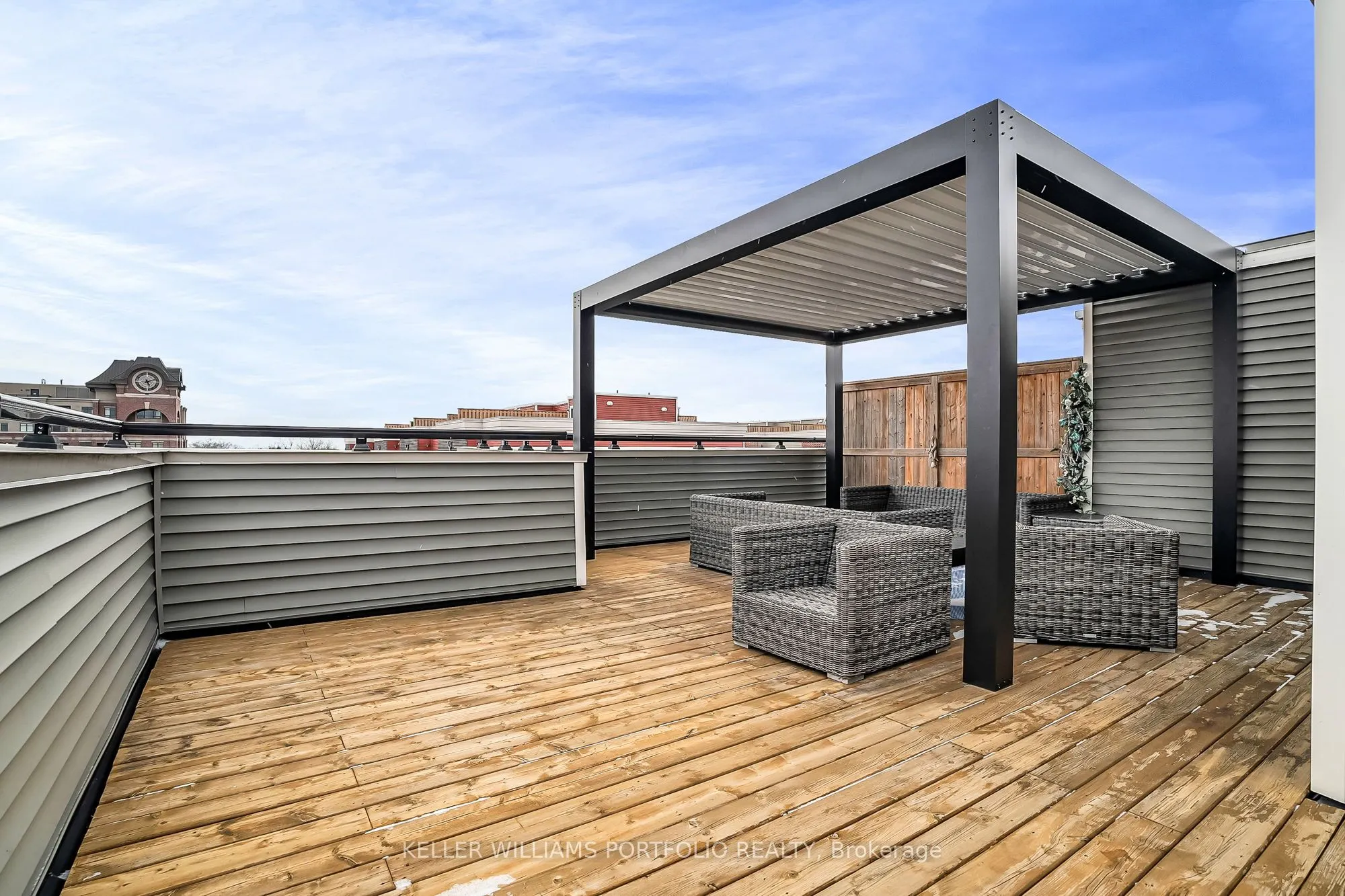 70 Eastwood Park Gardens, #21