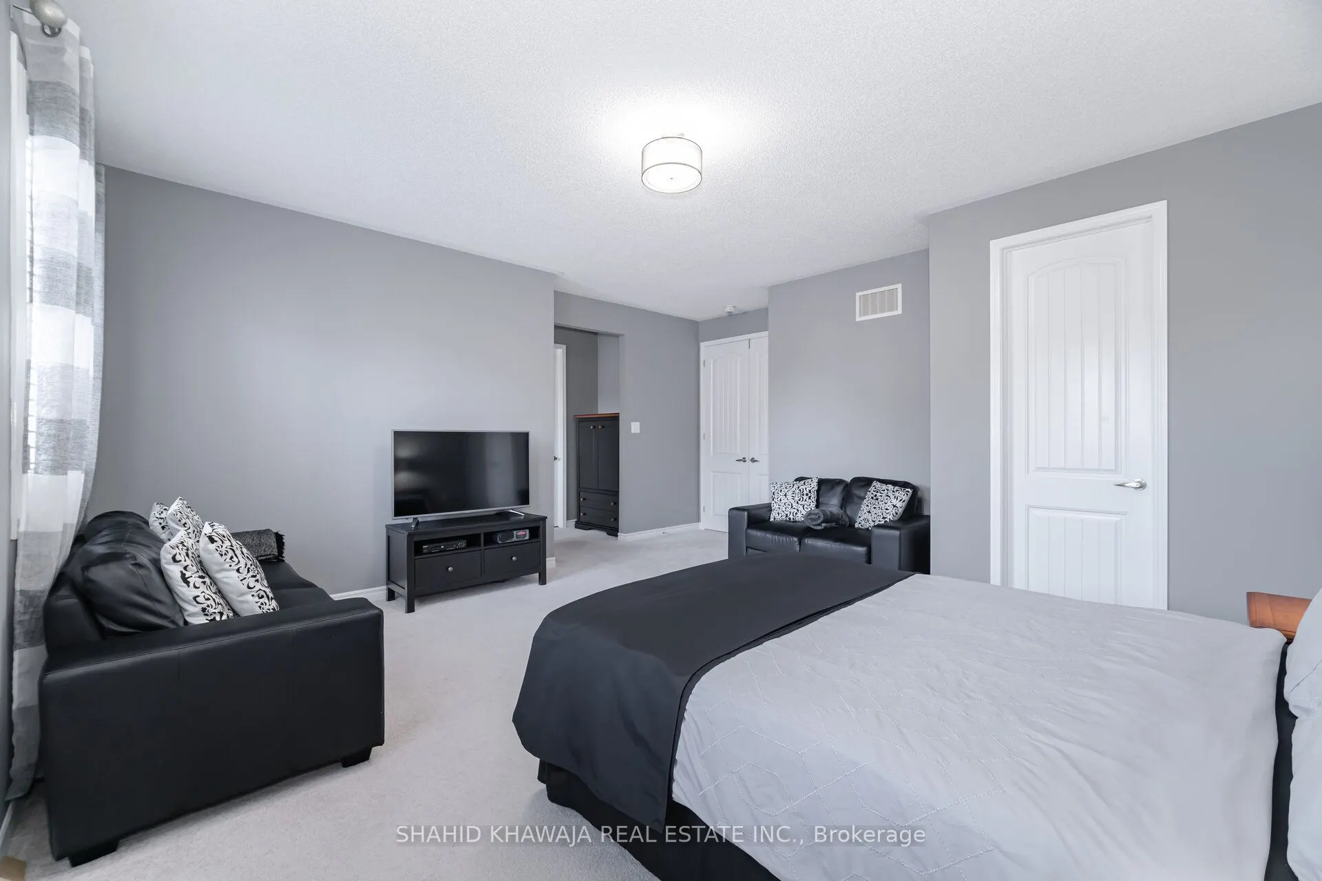 1388 Connaught Terrace
