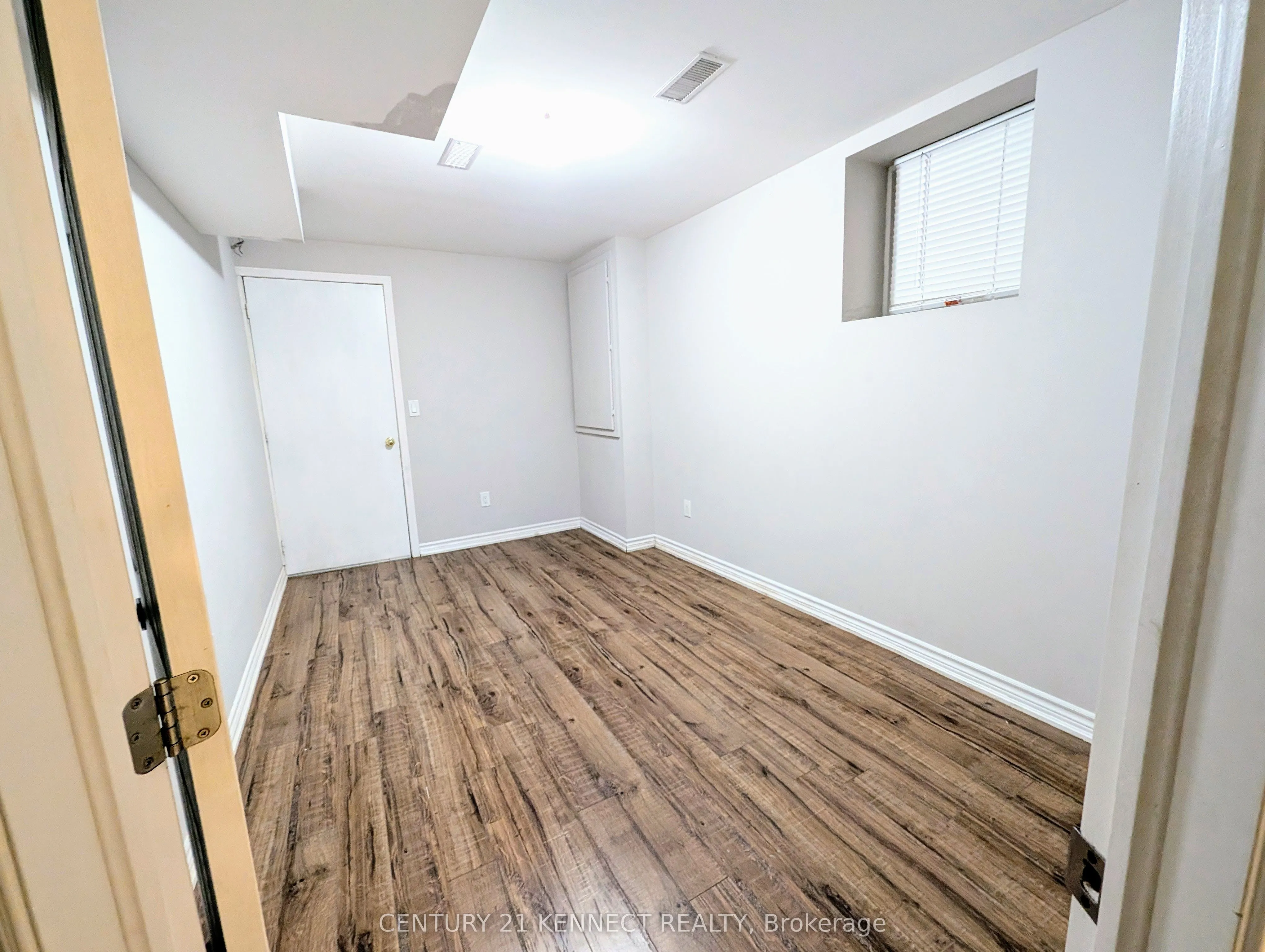 37 Apple Valley Way, #Bsmt