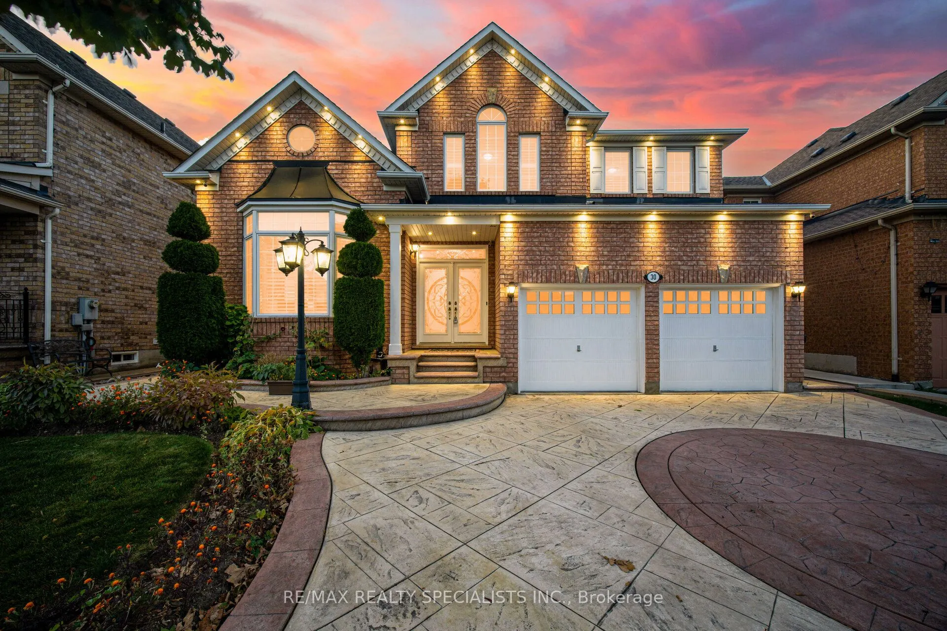 30 Latania Boulevard