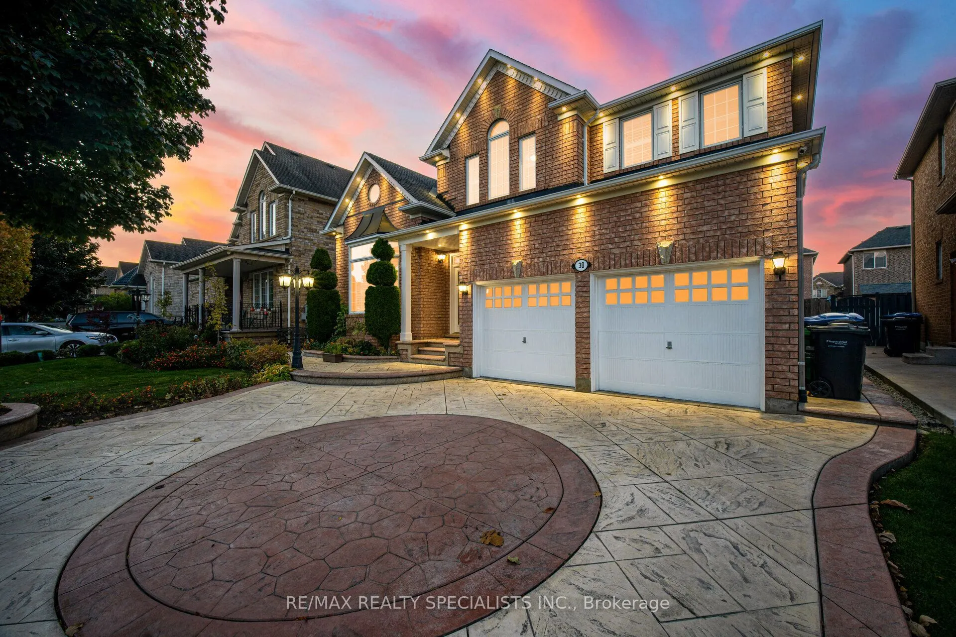 30 Latania Boulevard
