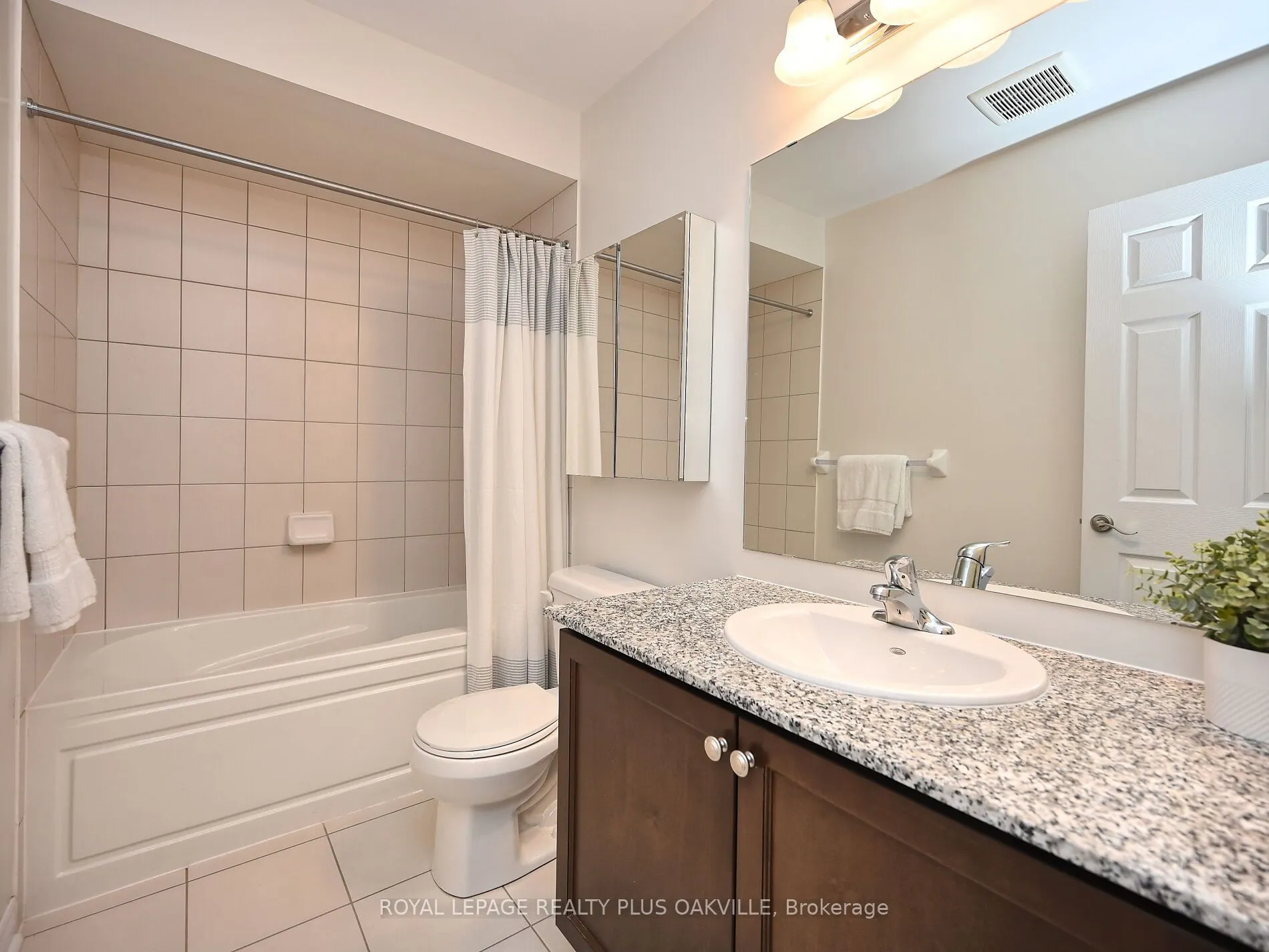 2280 Baronwood Drive, #90