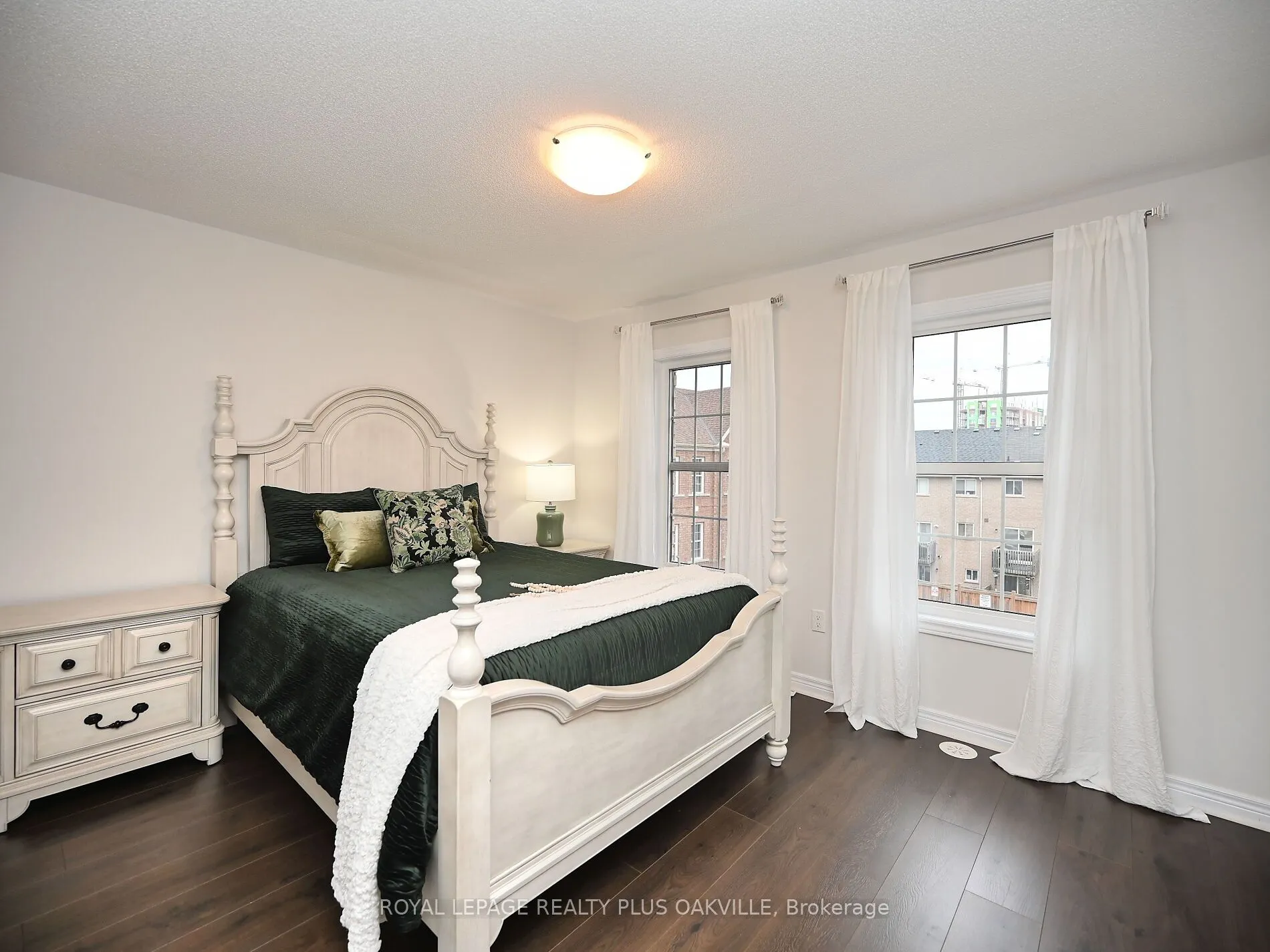 2280 Baronwood Drive, #90