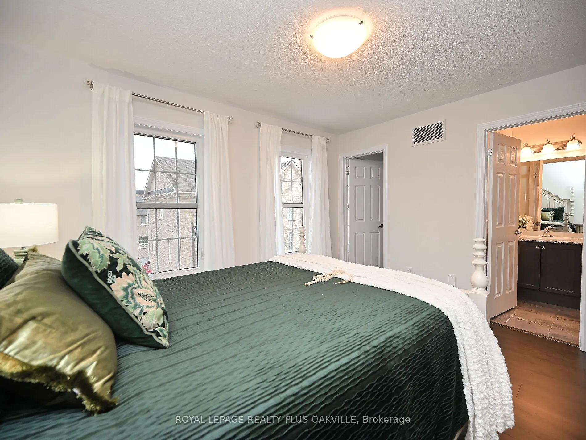2280 Baronwood Drive, #90