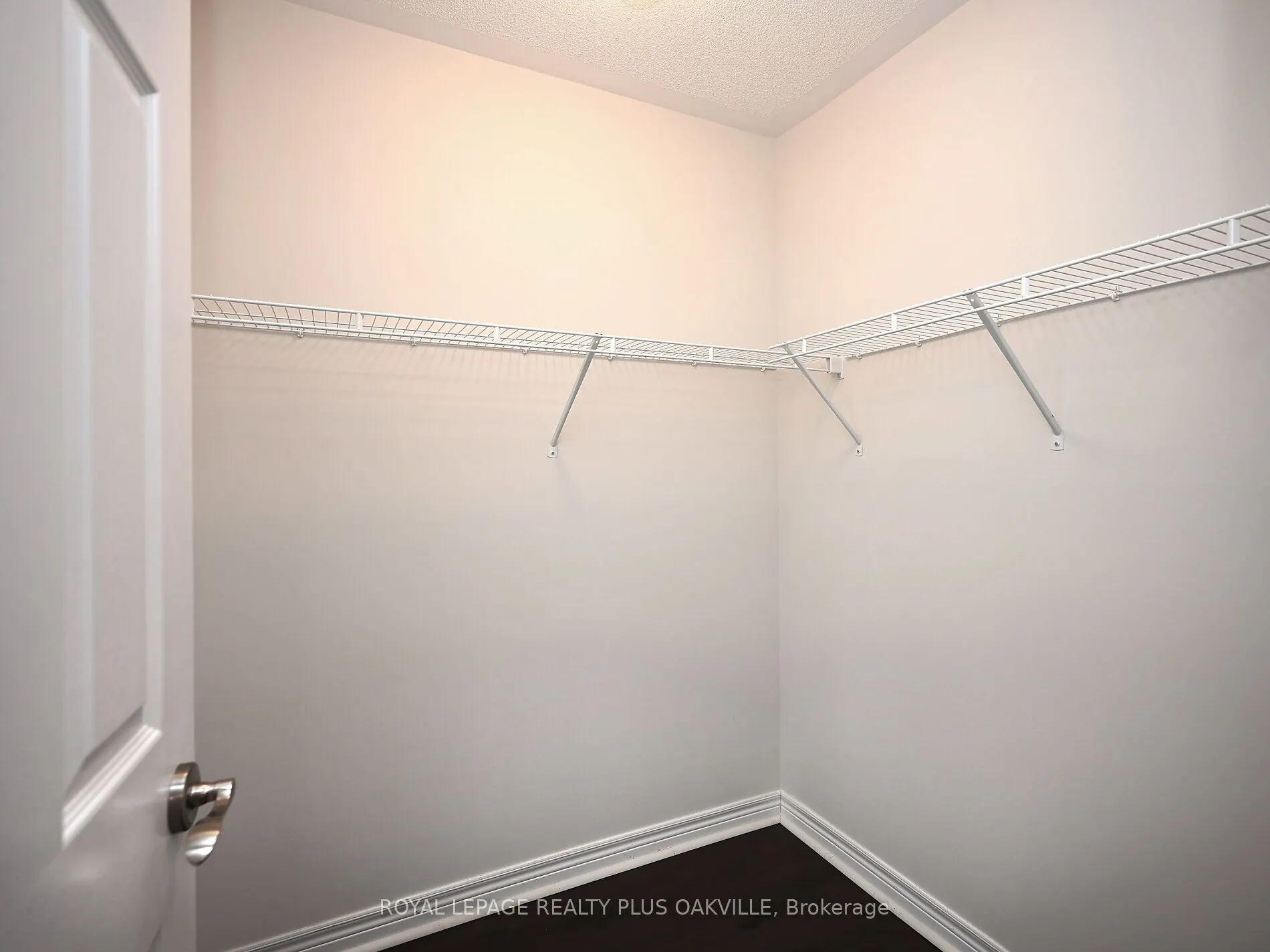 2280 Baronwood Drive, #90