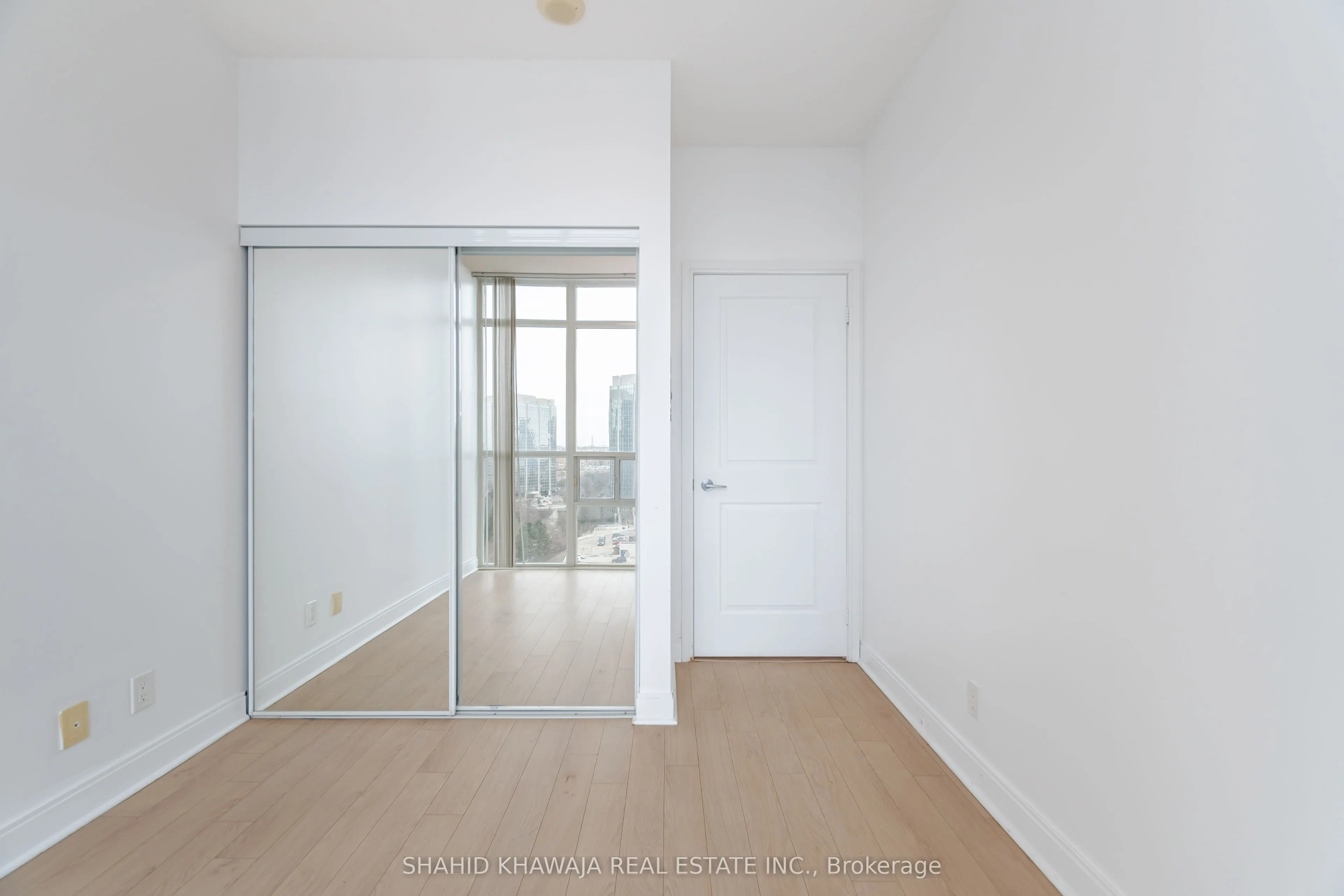 70 Absolute Avenue, #1309