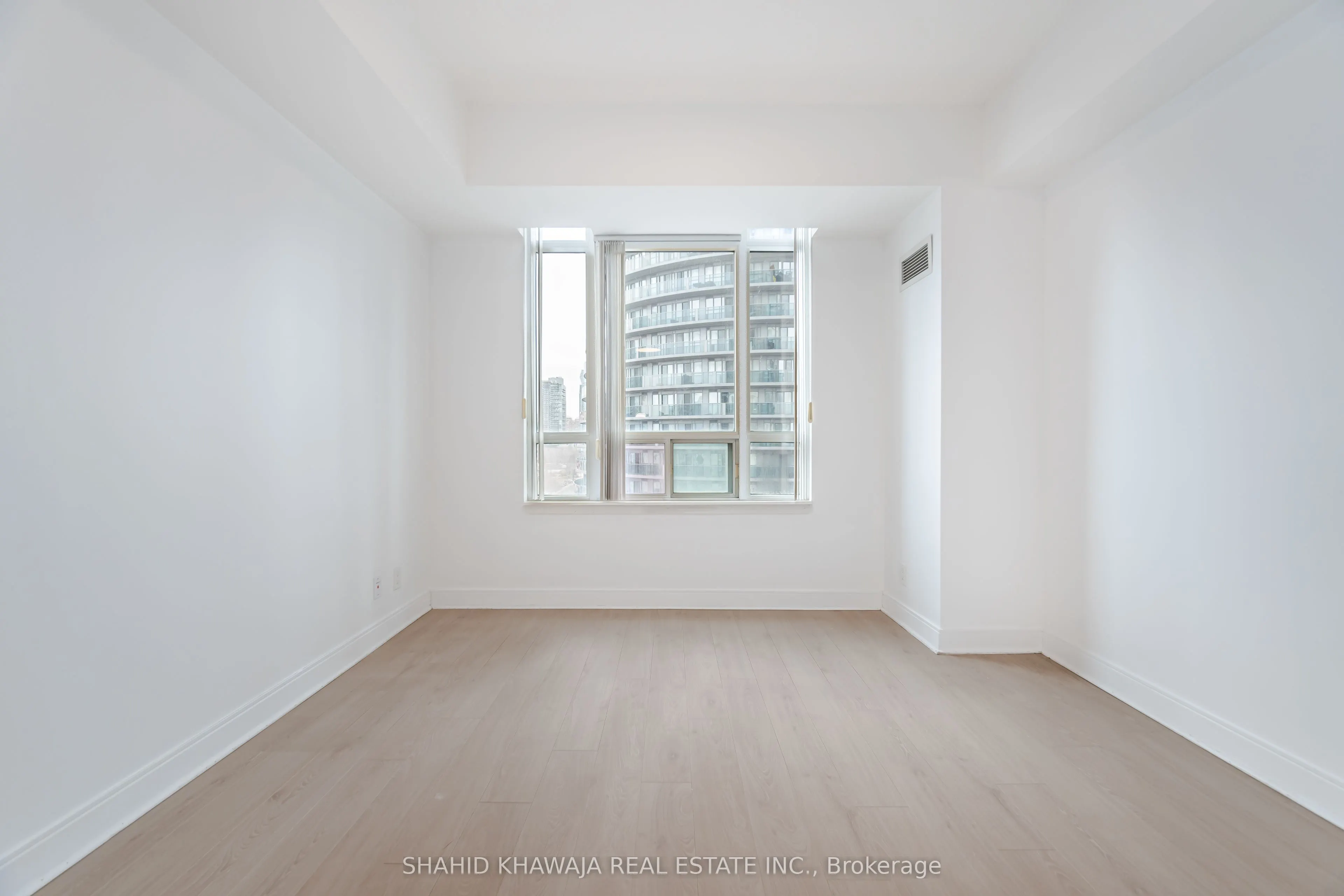 70 Absolute Avenue, #1309