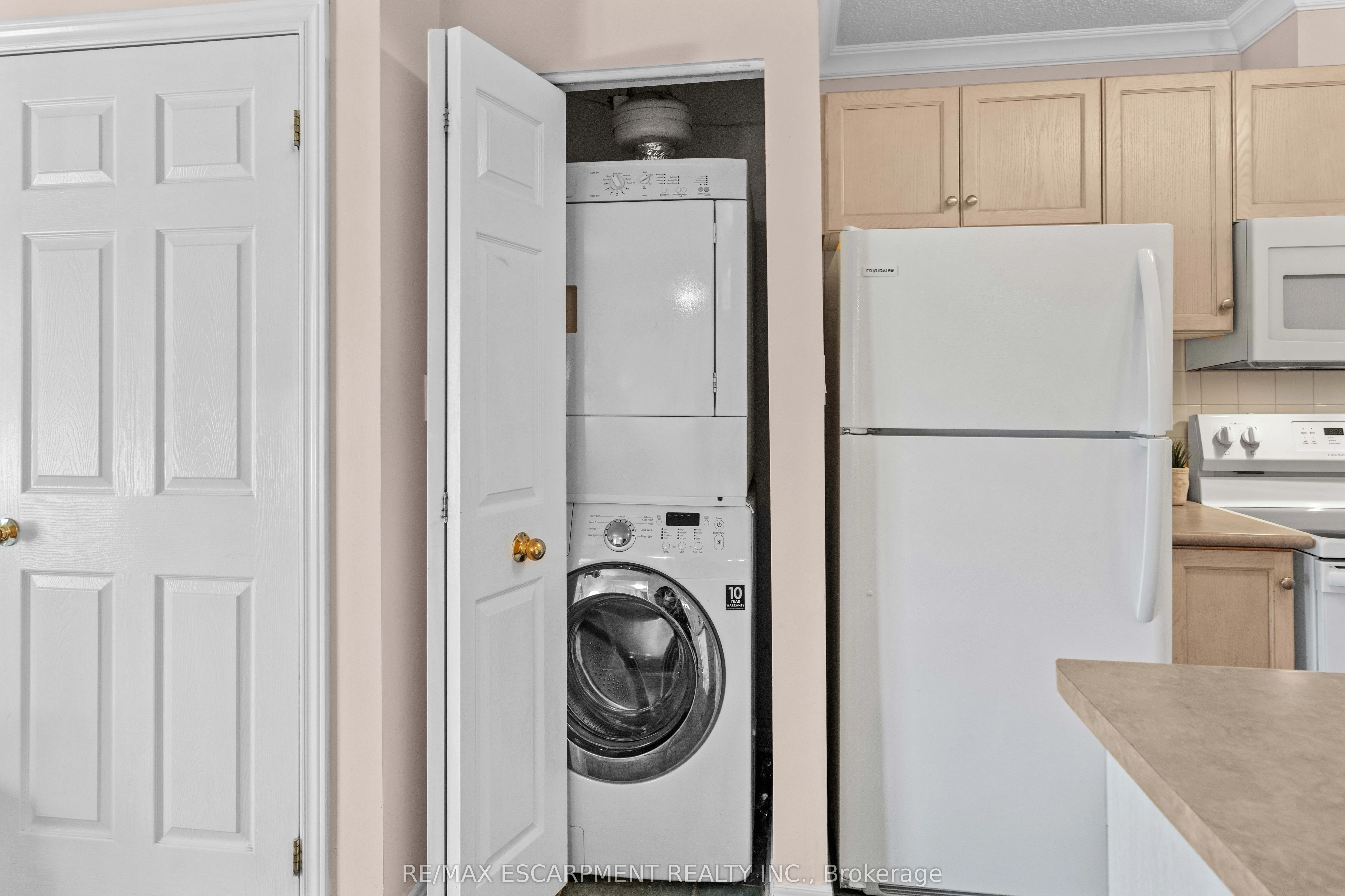 4140 Foxwood Drive, #205