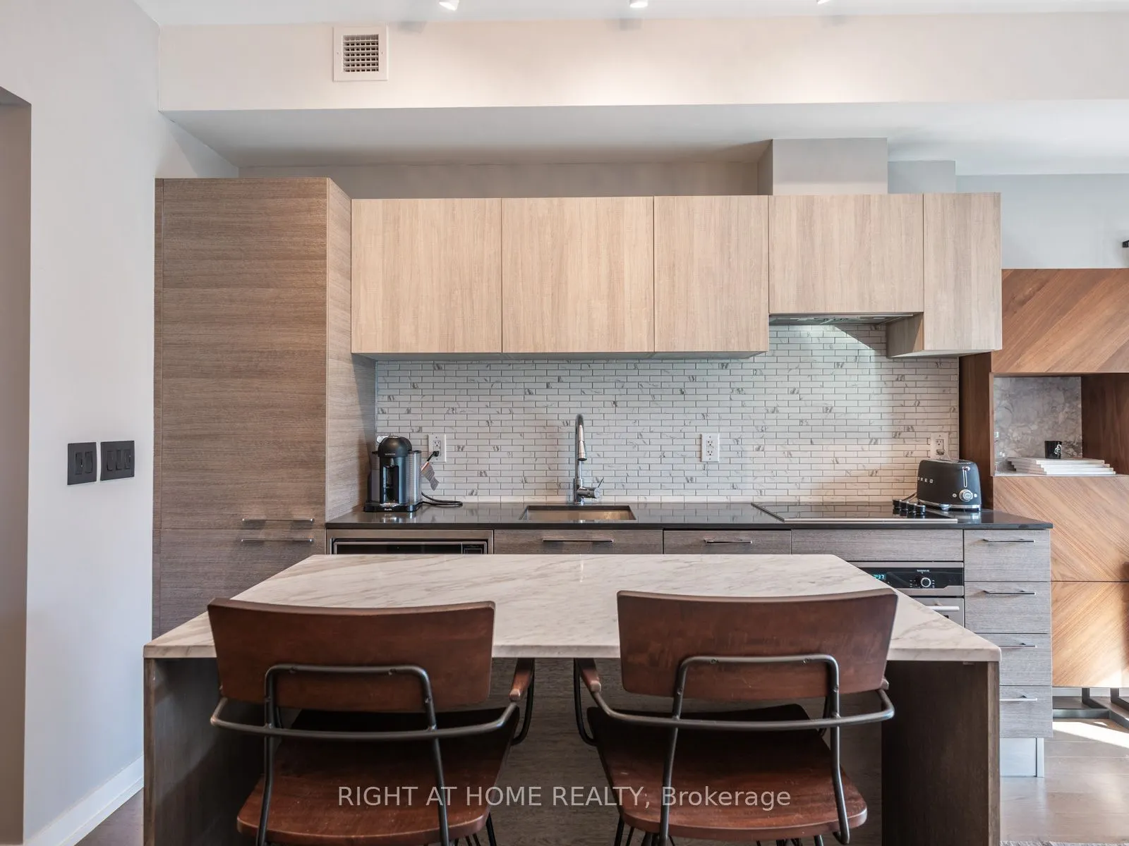 530 Indian Grove, #318